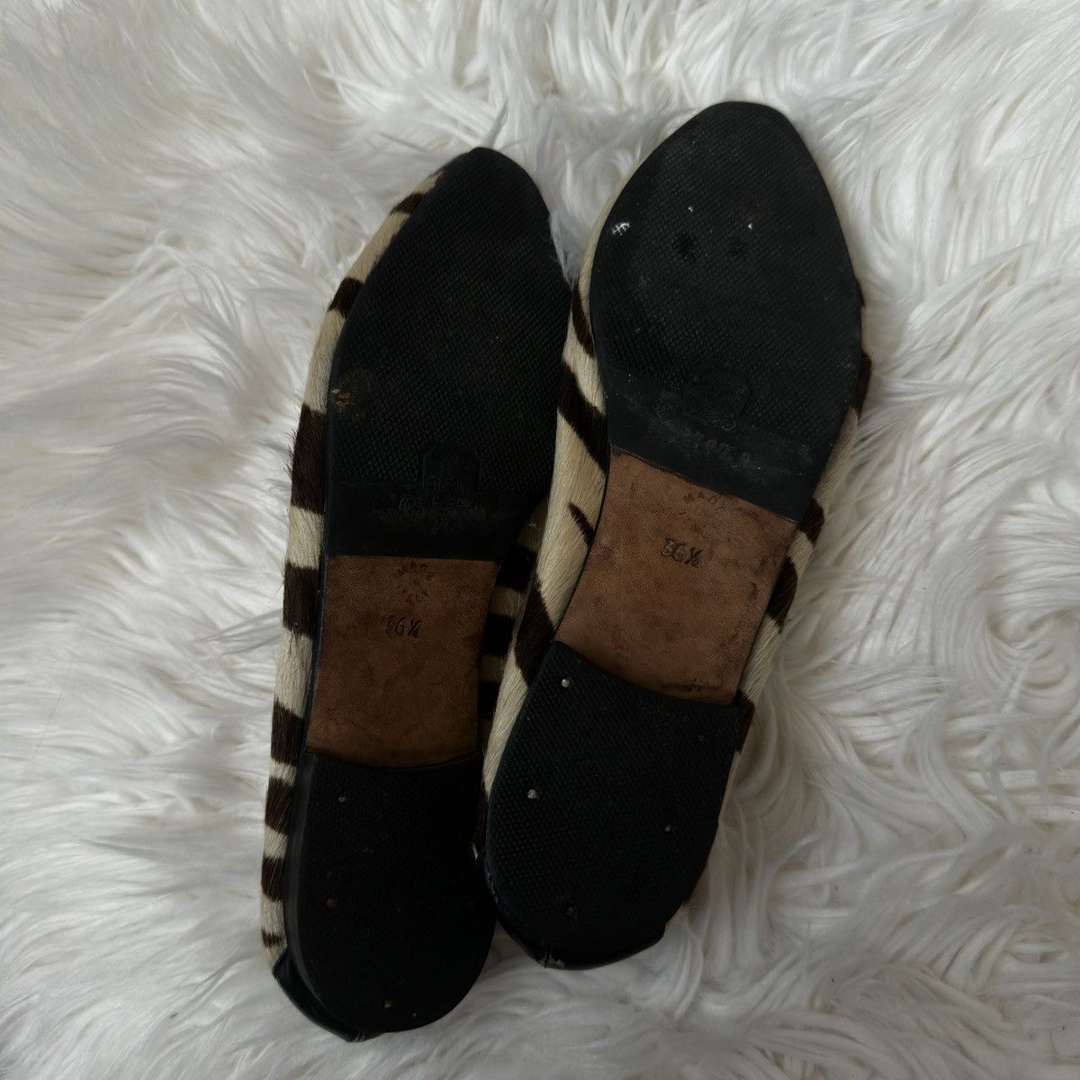 Charlotte Olympia Charlotte Olympia Zebra Flats Italy—Rare Animal Design Size US 5 / IT 35 - 6 Thumbnail
