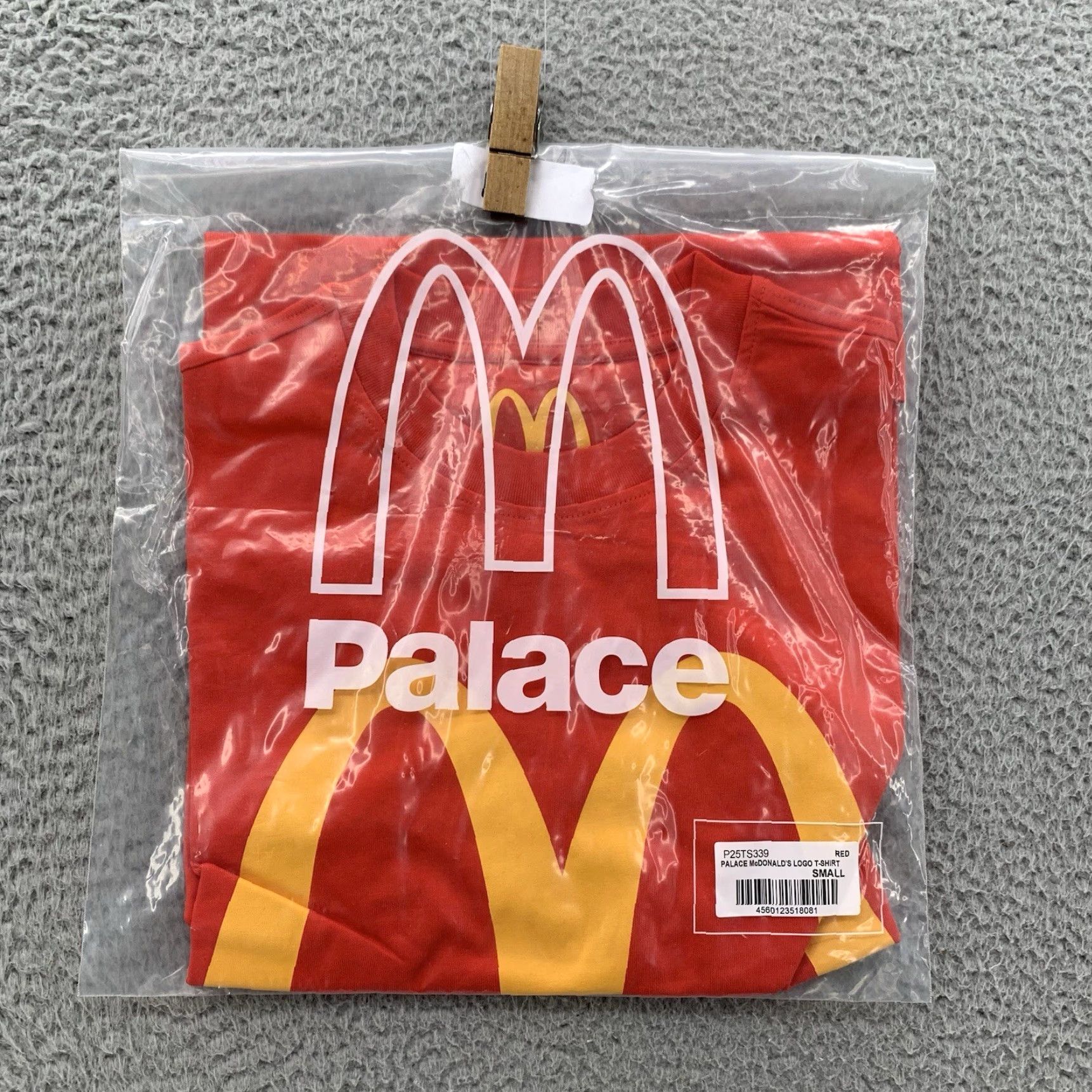 Palace Palace x McDonald's Sign T-shirt Mens Red Small Skateboarding Outdoor Streetwear Size US S / EU 44-46 / 1 - 2 Thumbnail
