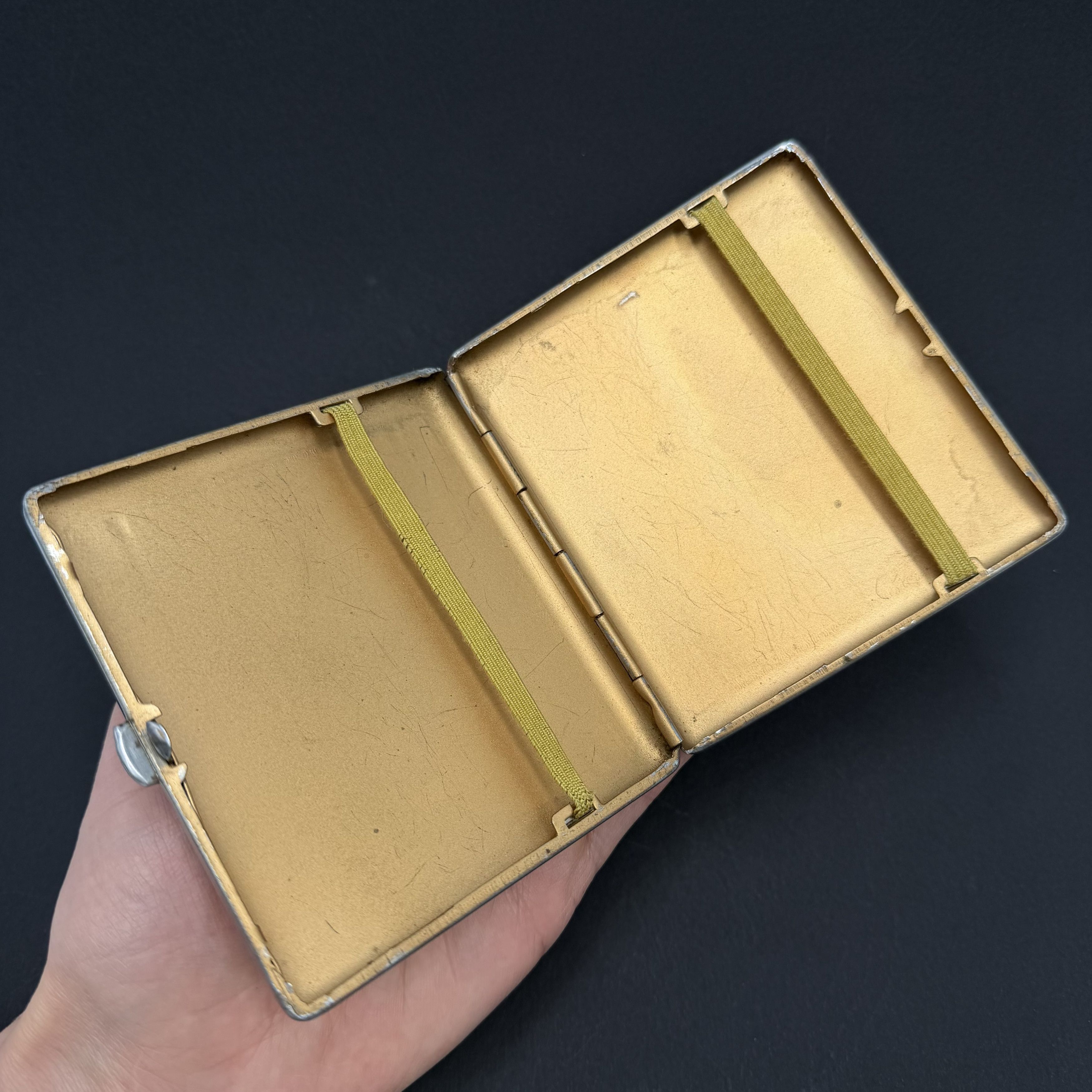 Vintage Vintage Guilloche Cigarette Case Silver Tone Metal Case Size ONE SIZE - 7 Thumbnail