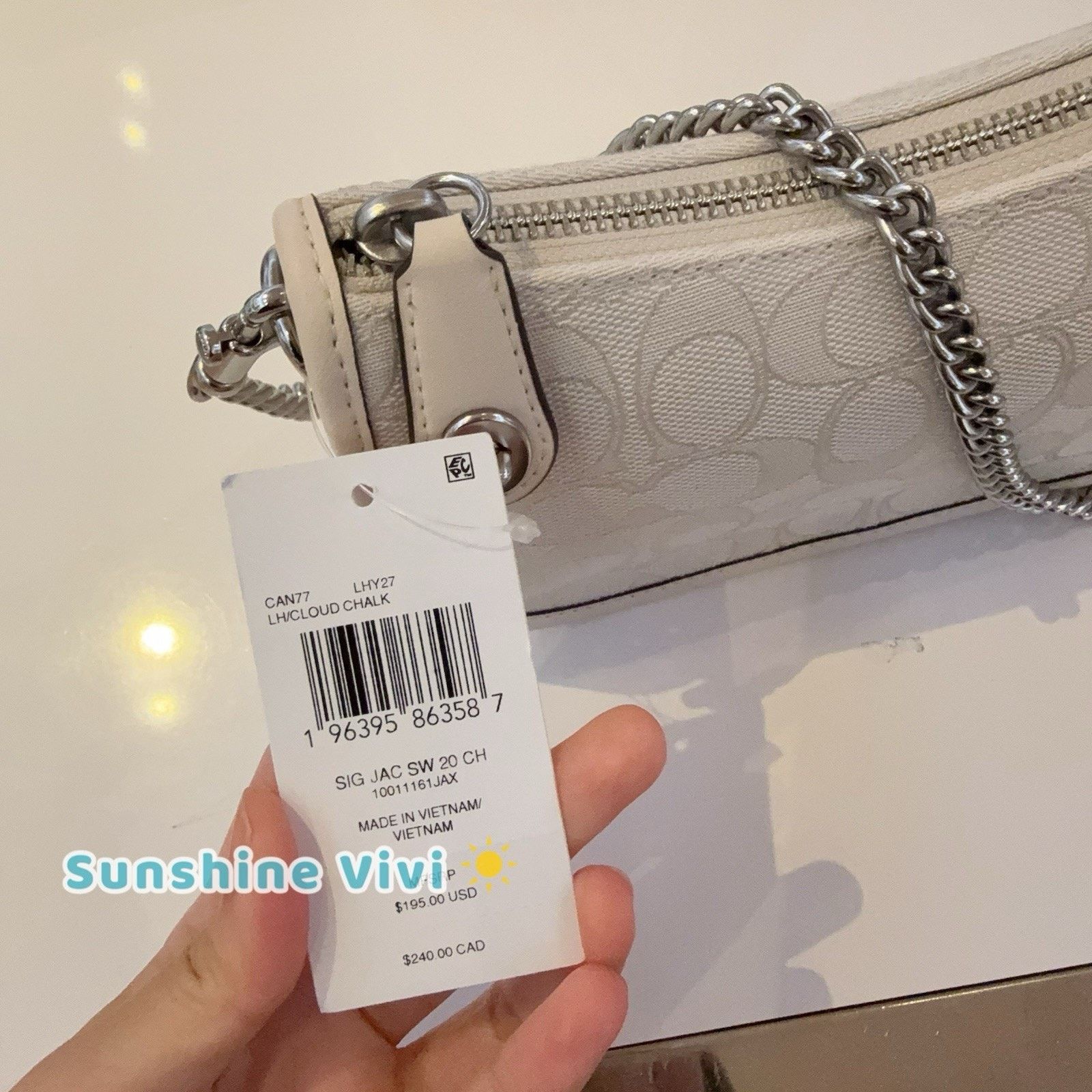 Coach NWT Coach Signature Swinger 20 Silver/Cloud Chalk can77 Size ONE SIZE - 2 Thumbnail