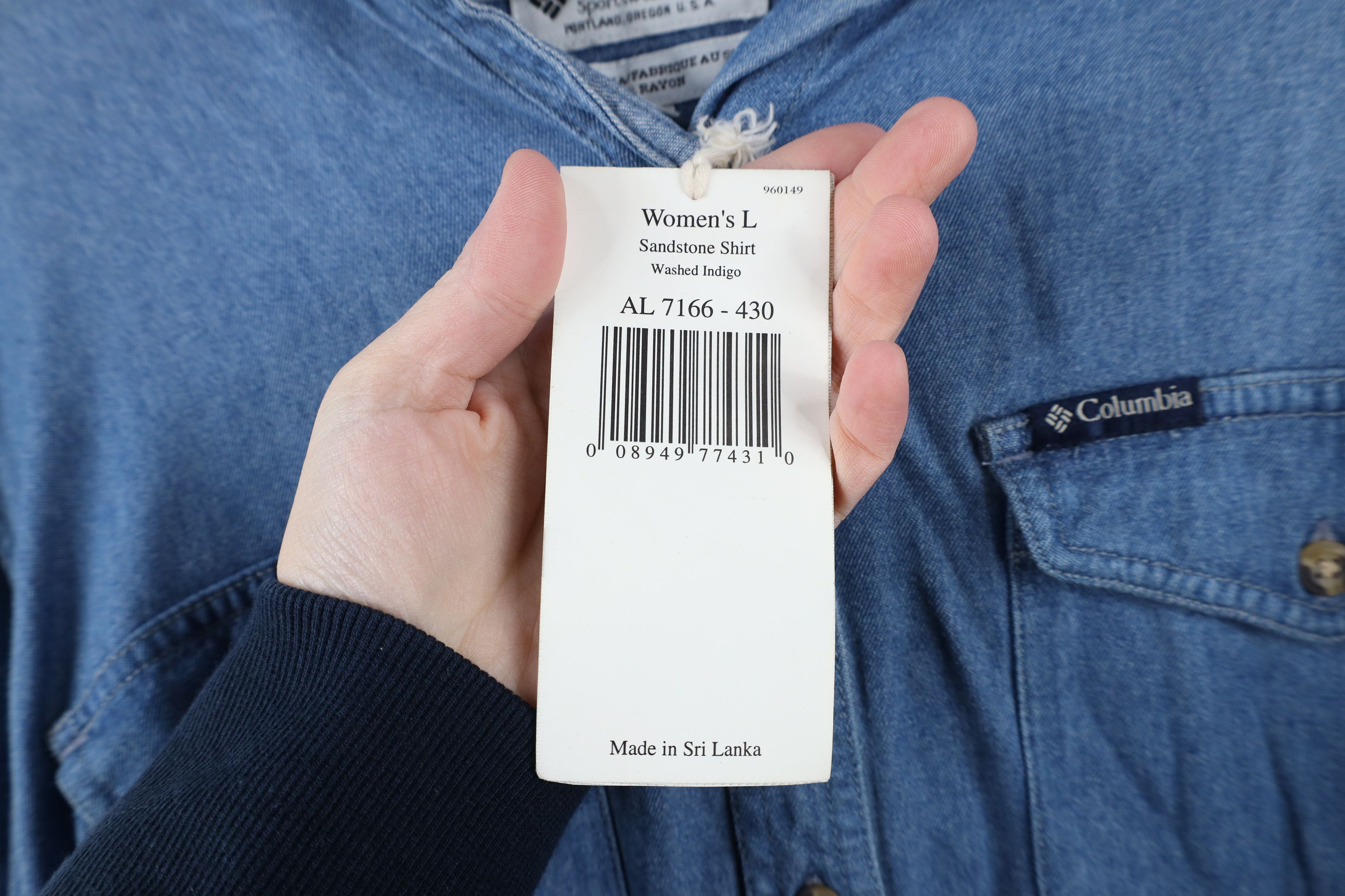 Columbia × Vintage Deadstock Vintage 90s Columbia Collared Button Shirt Blue Size L / US 10 / IT 46 - 6 Thumbnail