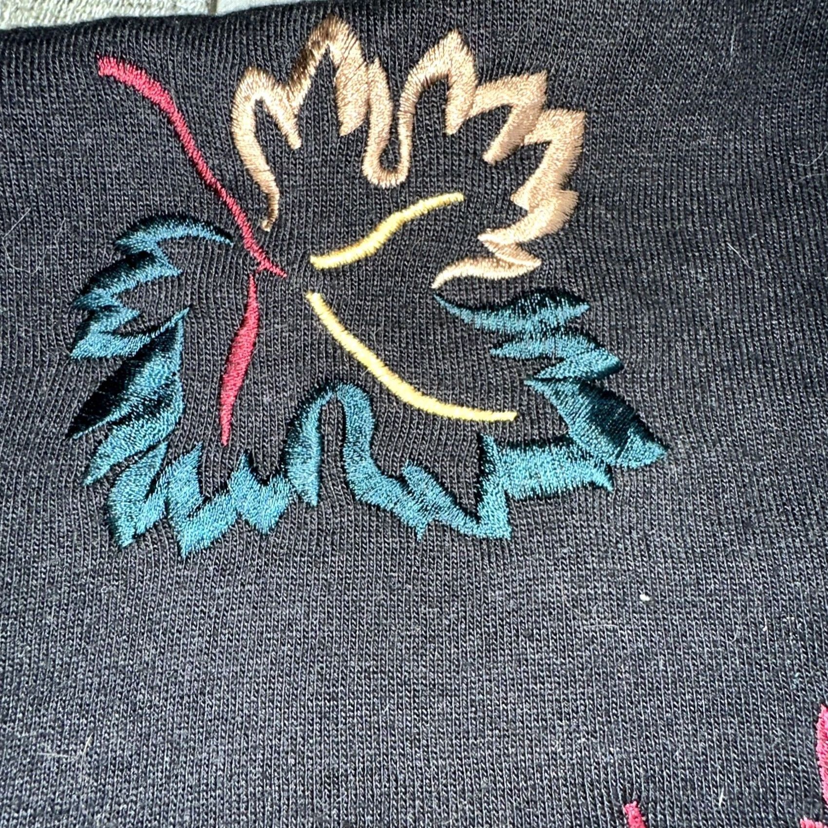Vintage VINTAGE Women’s Embroidered Fall Leaves Button-Up Crewneck Shirt XL Black Womens Size XL / US 12-14 / IT 48-50 - 3 Thumbnail