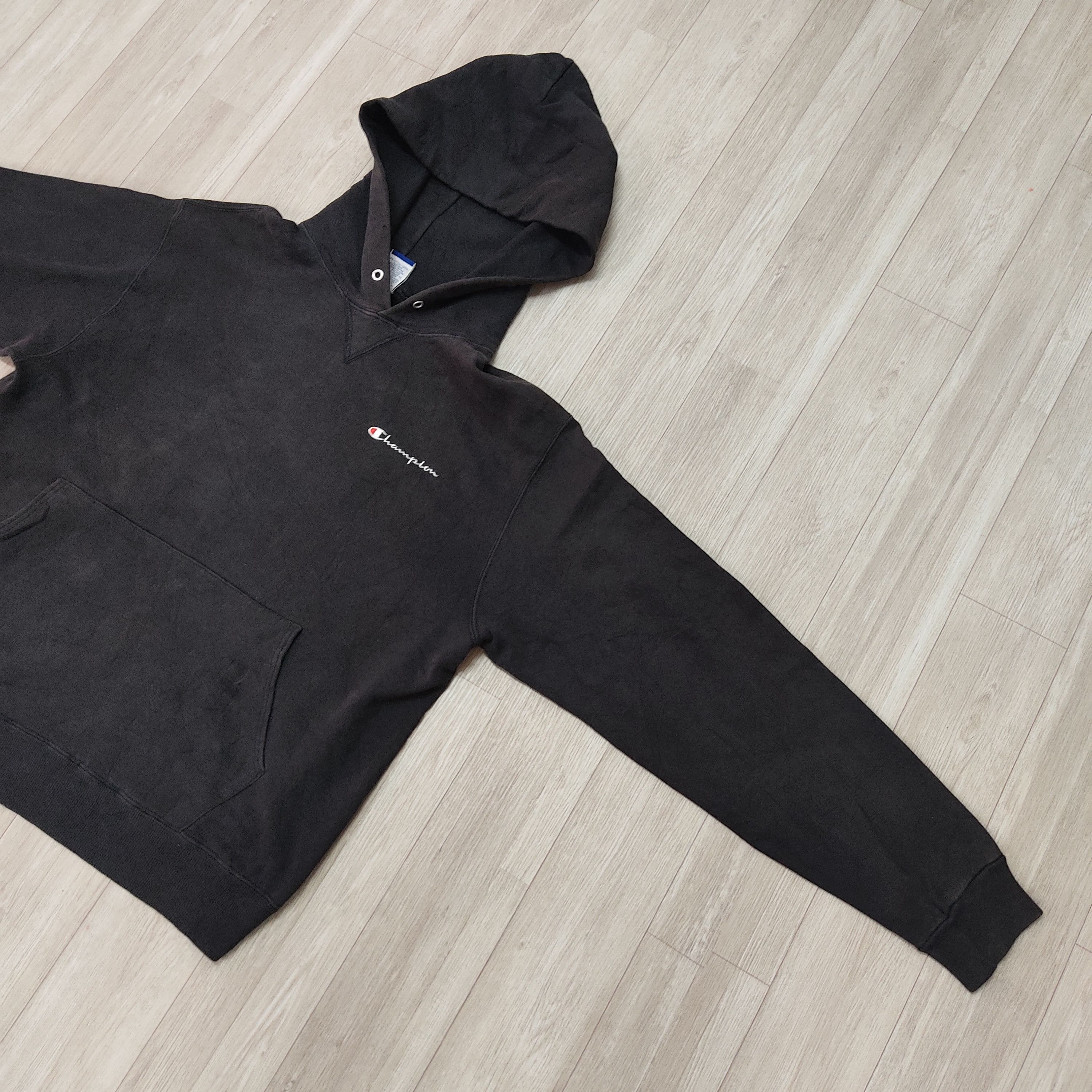 Champion Vintage 90s CHAMPION Script Logo Faded Pullover Hoodie Size US L / EU 52-54 / 3 - 10 Thumbnail