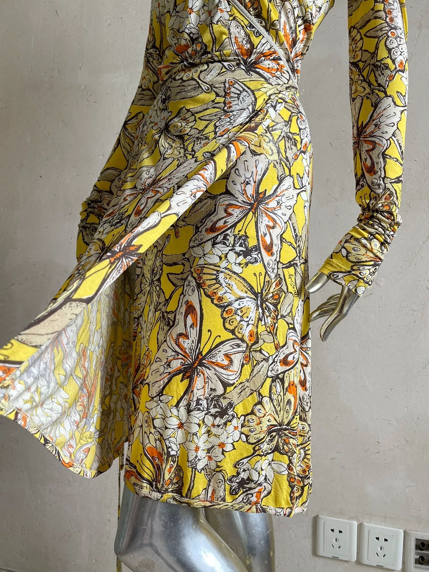 Miss Sixty Miss Sixty Vintage Butterfly Floral Ultra-Low Neck Dress Size S / US 4 / IT 40 - 4 Thumbnail