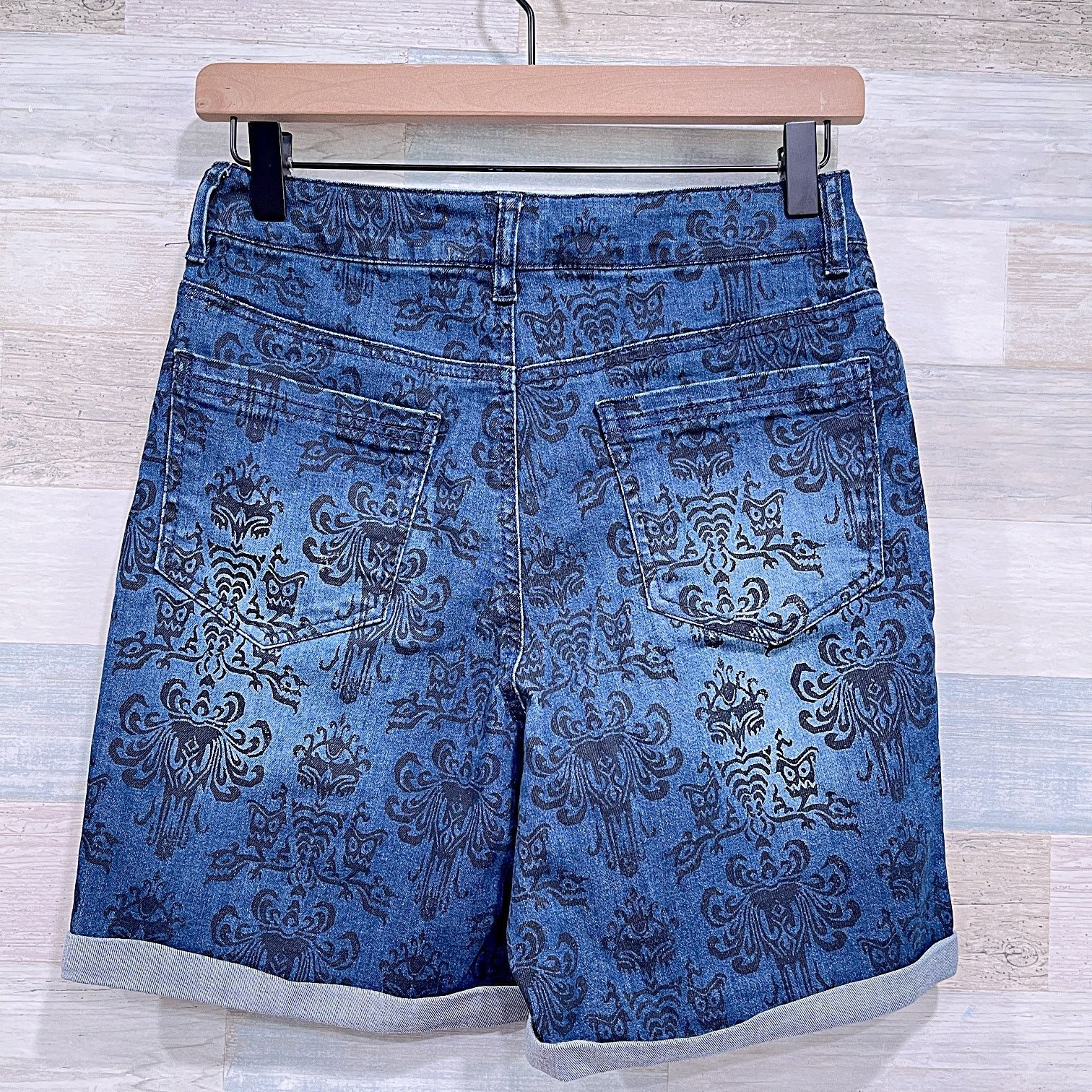 Disney DISNEY Haunted Mansion Midi Jean Shorts Womens Small Size 28" / US 6 / IT 42 - 5 Thumbnail