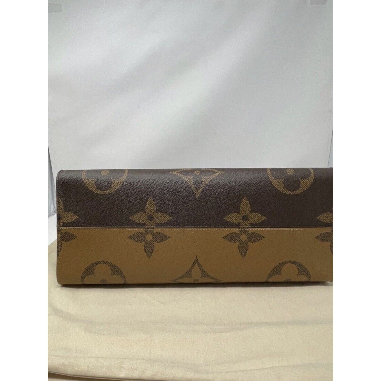 Louis Vuitton Louis Vuitton onthego GM Tote in Monogram Canvas Brand New Size ONE SIZE - 7 Thumbnail