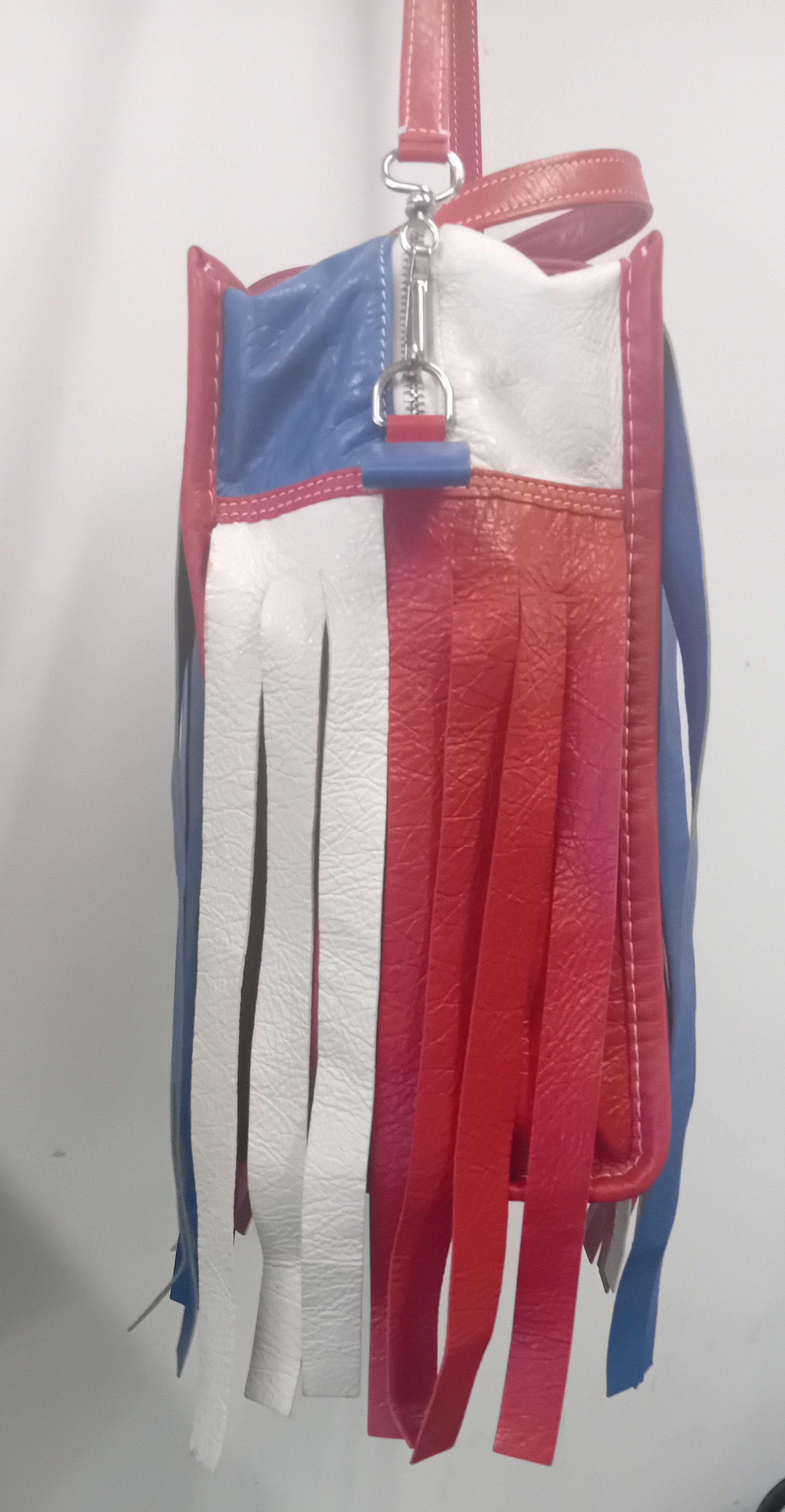 Balenciaga Balenciaga Bazar Bag SS2017 Red/White/Blue Fringe Demna Era Size ONE SIZE - 9 Thumbnail