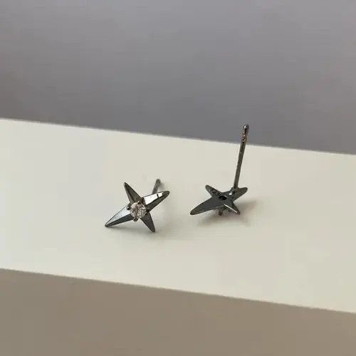 Designer × Other Small Mini Star Stud Earrings for Men Women,CZ Star Earrings Size ONE SIZE - 2 Thumbnail