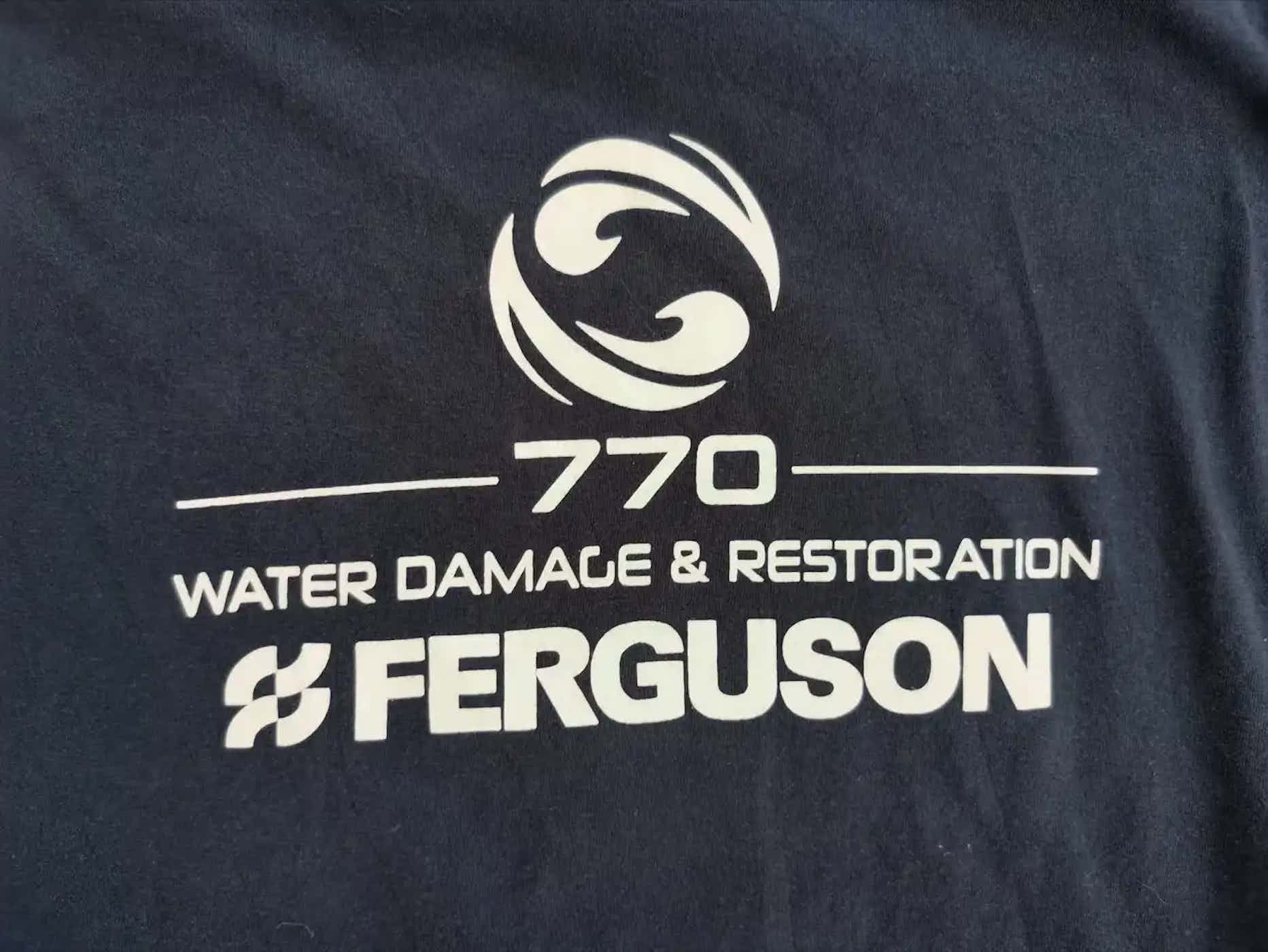 Other Vintage 770 Ferguson T-shirt Size US L / EU 52-54 / 3 - 3 Thumbnail