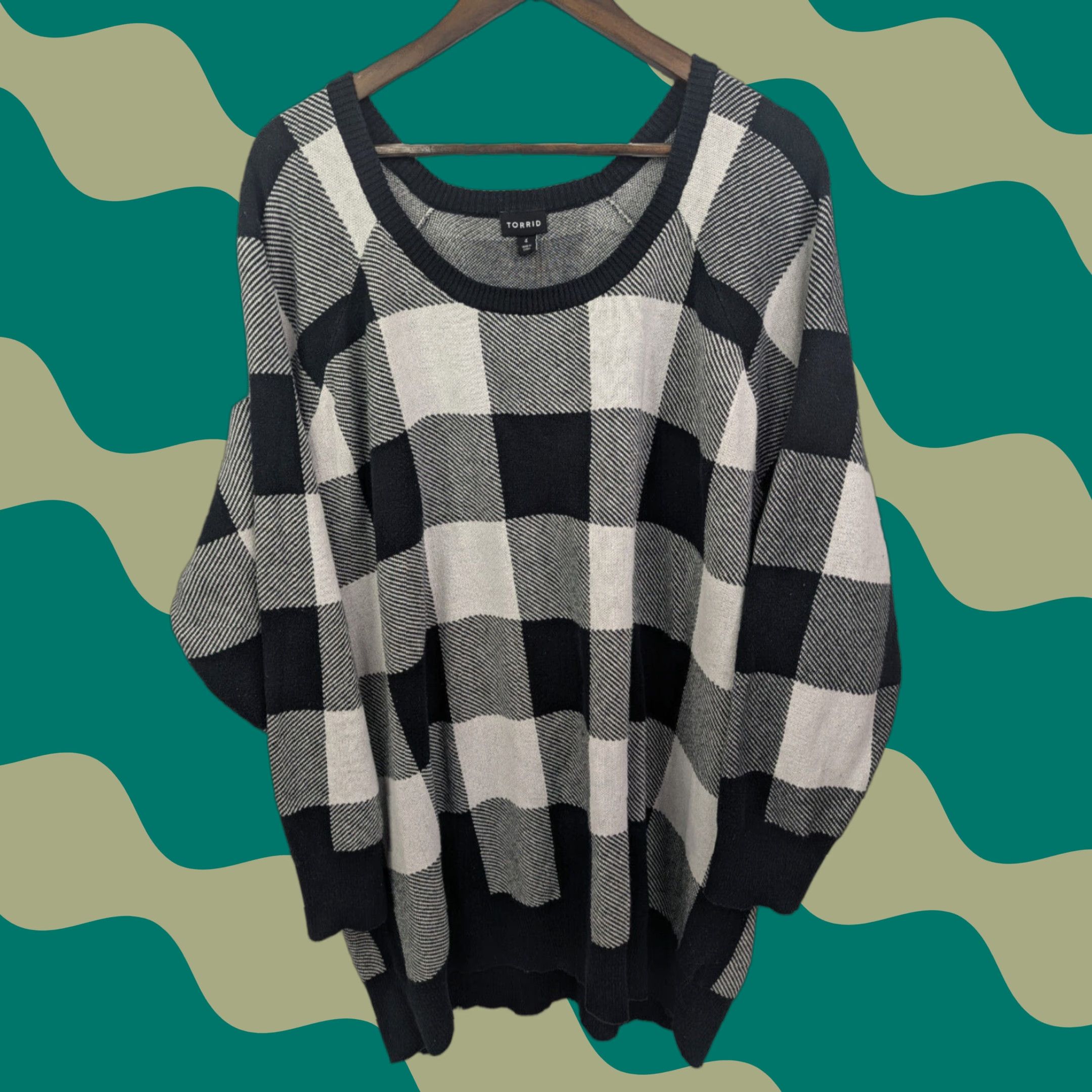 Torrid Torrid Womens Sweater Pullover Raglan Black/White Buffalo Plaid Size 4X Cotton Knit Size XXL / US 16-18 / IT 52-54 - 1 Thumbnail