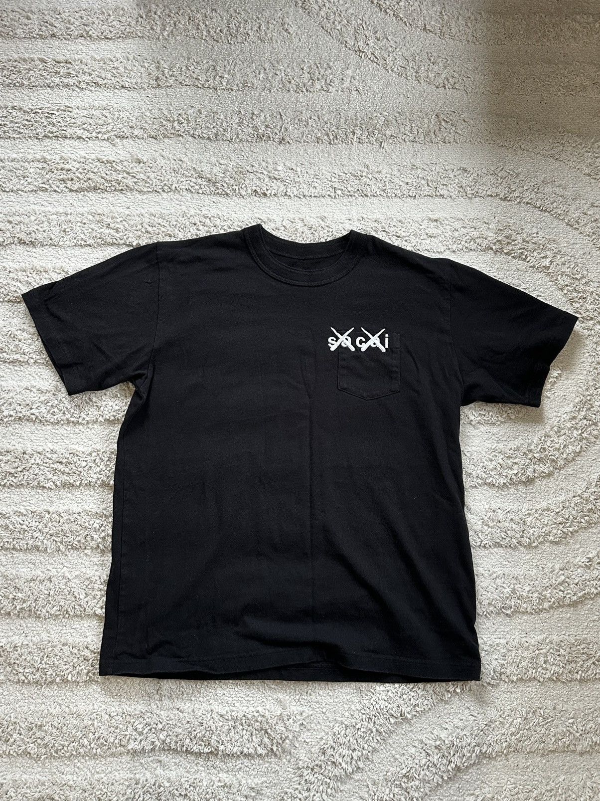 Sacai KAWS x Sacai Embroidery T-shirt Black Size US L / EU 52-54 / 3 - 1 Thumbnail
