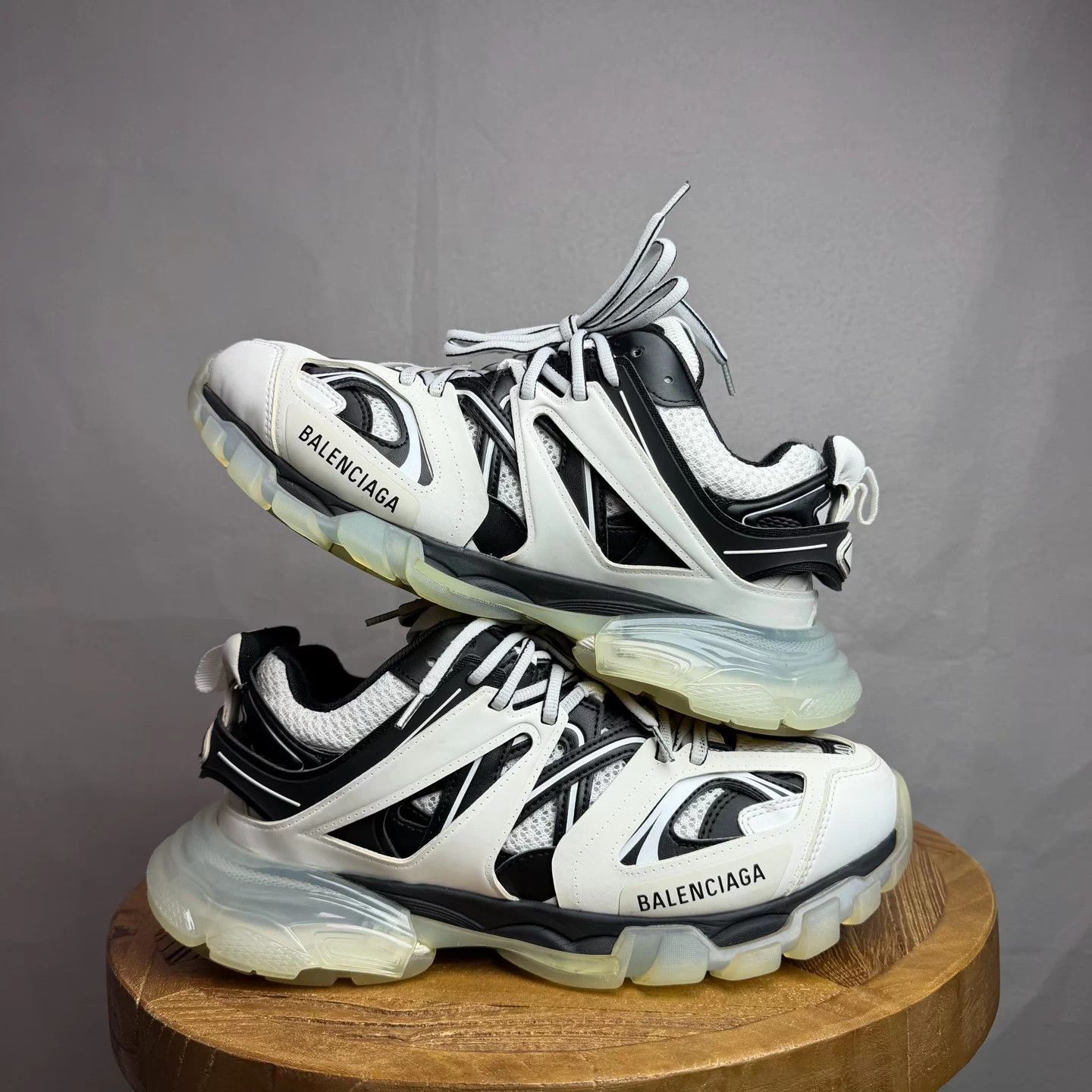 Balenciaga Balenciaga Track "Panda" Dad Shoes (40) 95% New Size US 9.5 / EU 42-43 - 2 Thumbnail