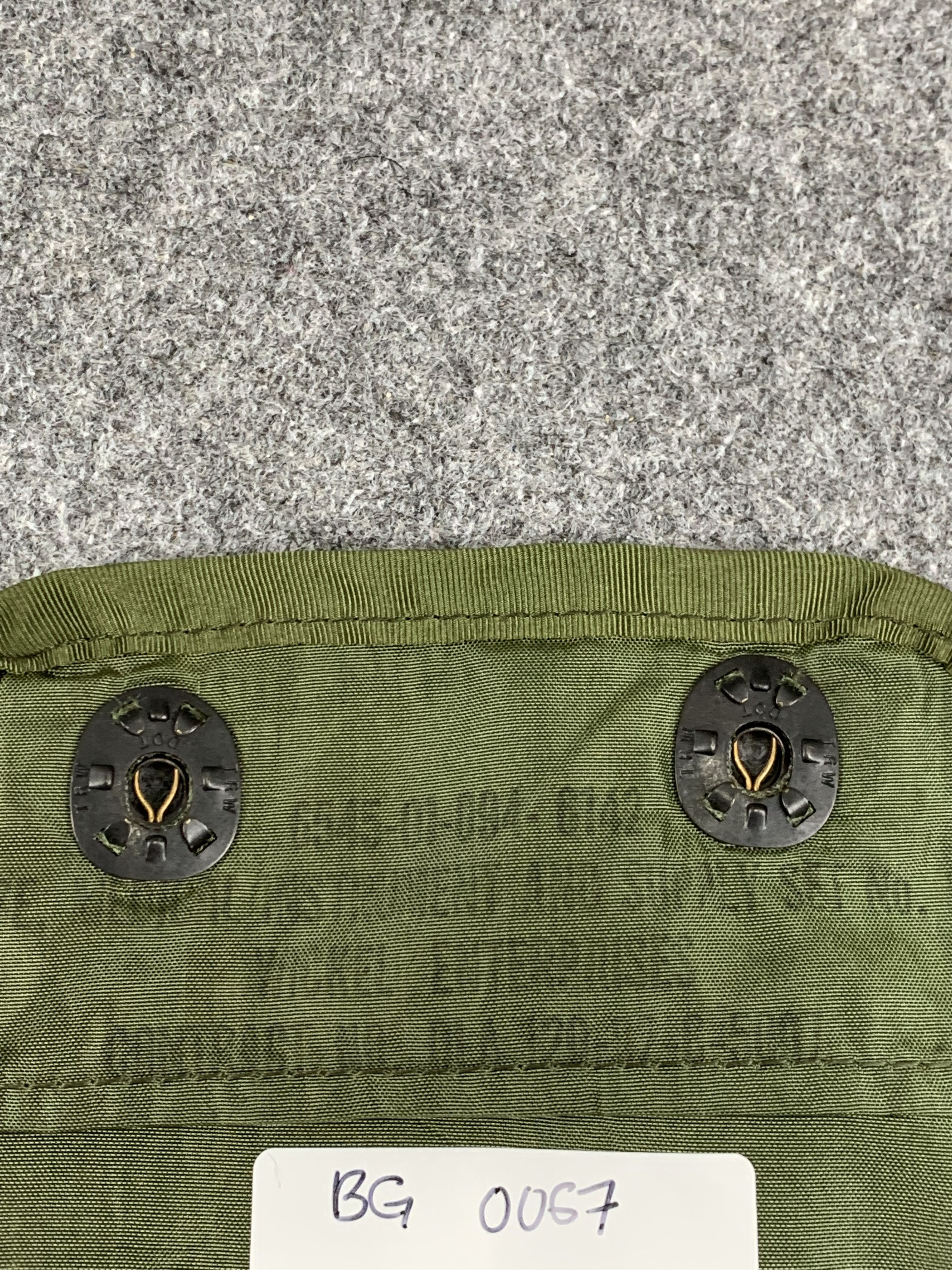 Vintage Vintage Us Air Force First Aid Kit Bag BG0067 Size ONE SIZE - 4 Thumbnail