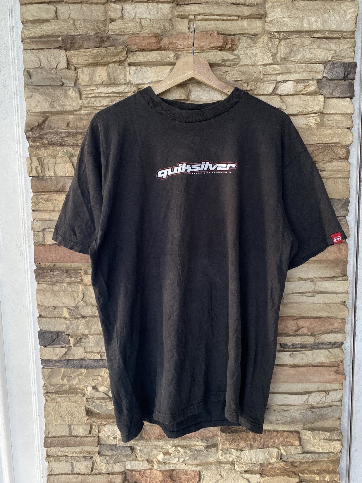 Quiksilver Vintage 90s Quiksilver Backhit Logo Surfing Tees Size US L / EU 52-54 / 3 - 2 Thumbnail