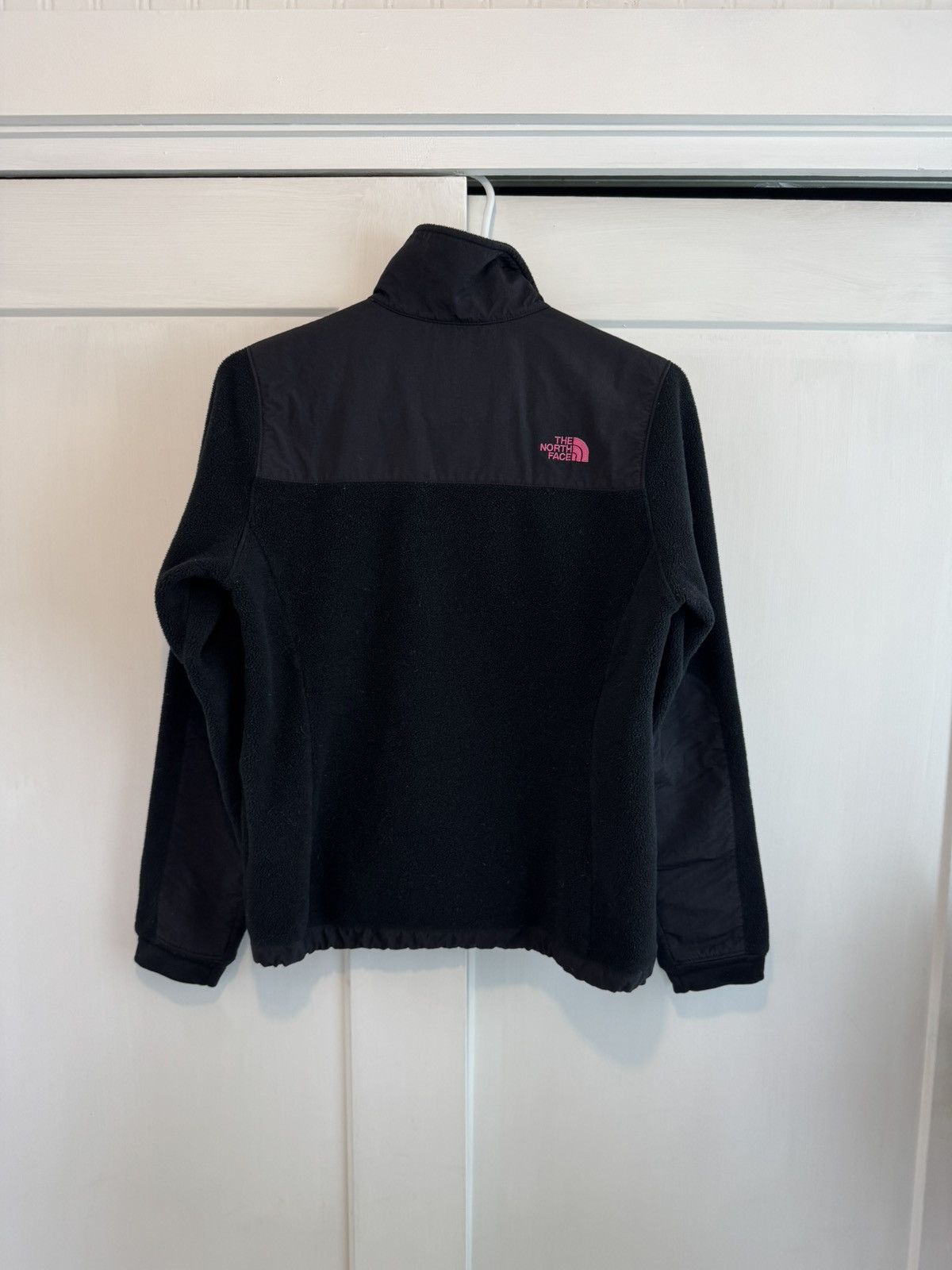 The North Face Vtg Y2k Women’s Breast Cancer North Face black Denali fleece Size S / US 4 / IT 40 - 4 Thumbnail