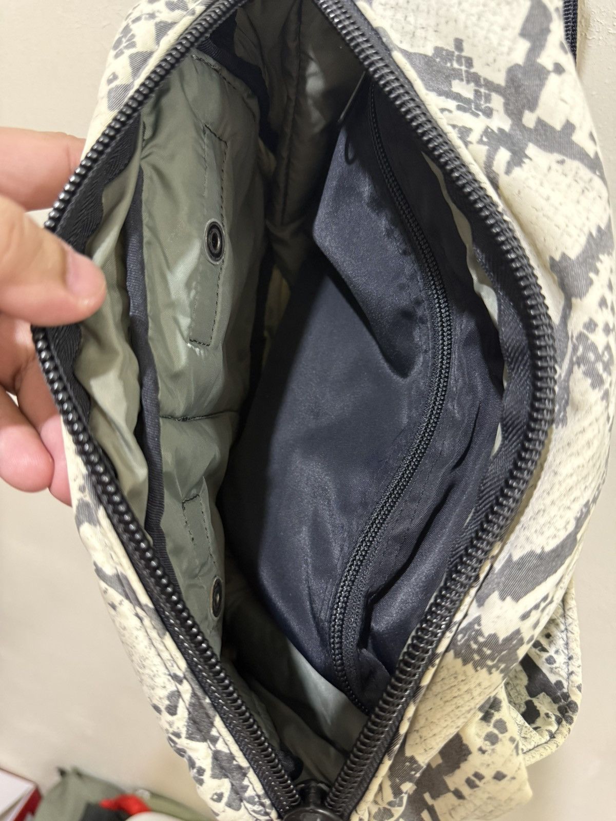 Head Porter head porter snake print sling waist bag Size ONE SIZE - 4 Thumbnail