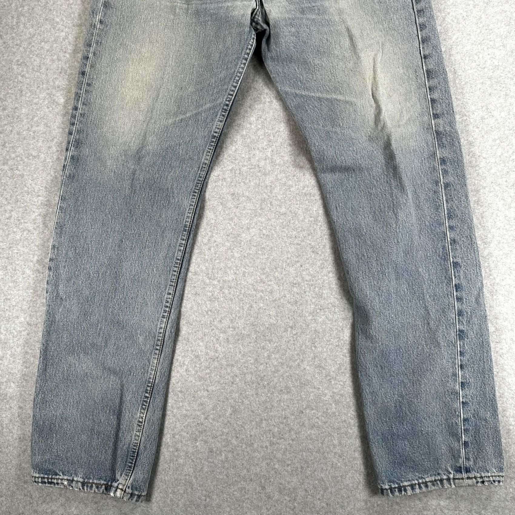Levi's VINTAGE Levi's 501 Jeans Mens 36x31 Blue Stonewash Straight Button Fly 90s Mens Size US 36 / EU 52 - 3 Thumbnail