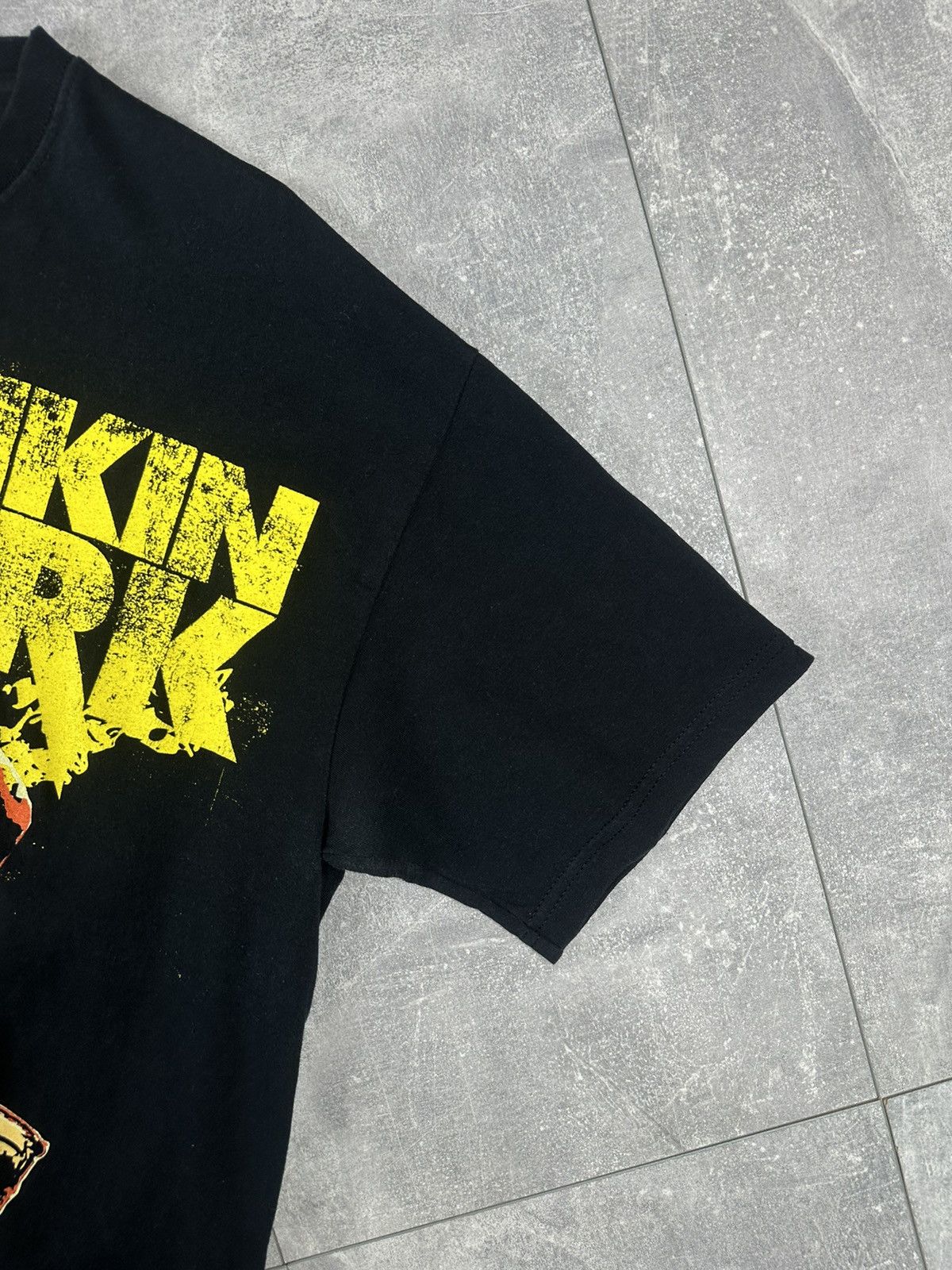 Fruit Of The Loom Linkin Park Vintage Band Rock T-Shirt Overprint Logo Size US L / EU 52-54 / 3 - 6 Thumbnail