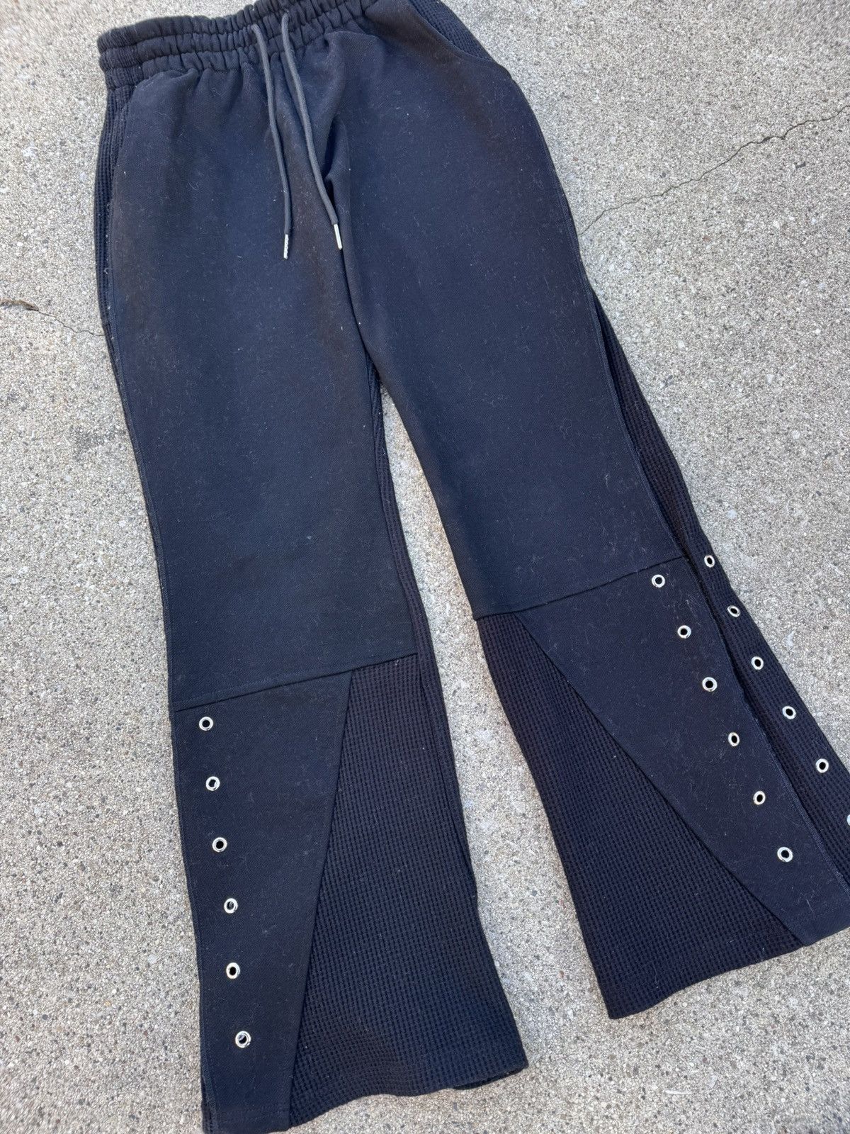 Other Rare Waffle Paneled hybrid sweatpants baggy Size US 36 / EU 52 - 2 Thumbnail