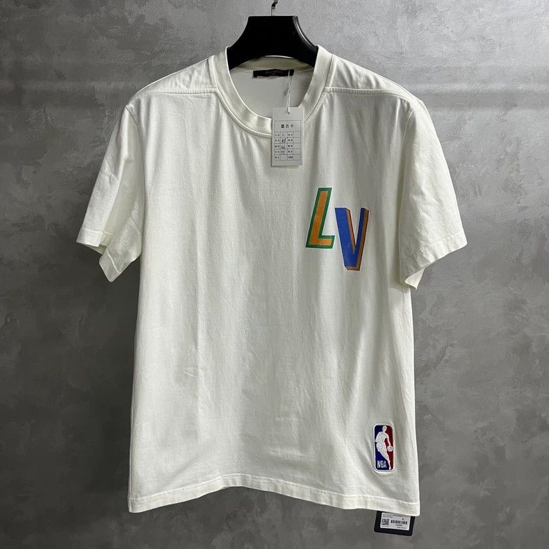 Other Louis Vuitton White Logo monogram printed T-shirt short sl Size US L / EU 52-54 / 3 - 1 Thumbnail