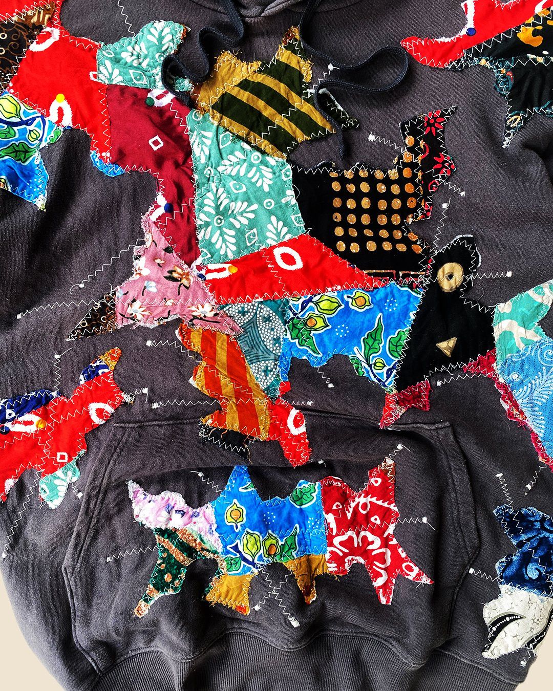 Other 1 OF 1 REWORKED BATIK PATCHWORKS DARK GREY HOODIE SIZE L Size US L / EU 52-54 / 3 - 5 Thumbnail