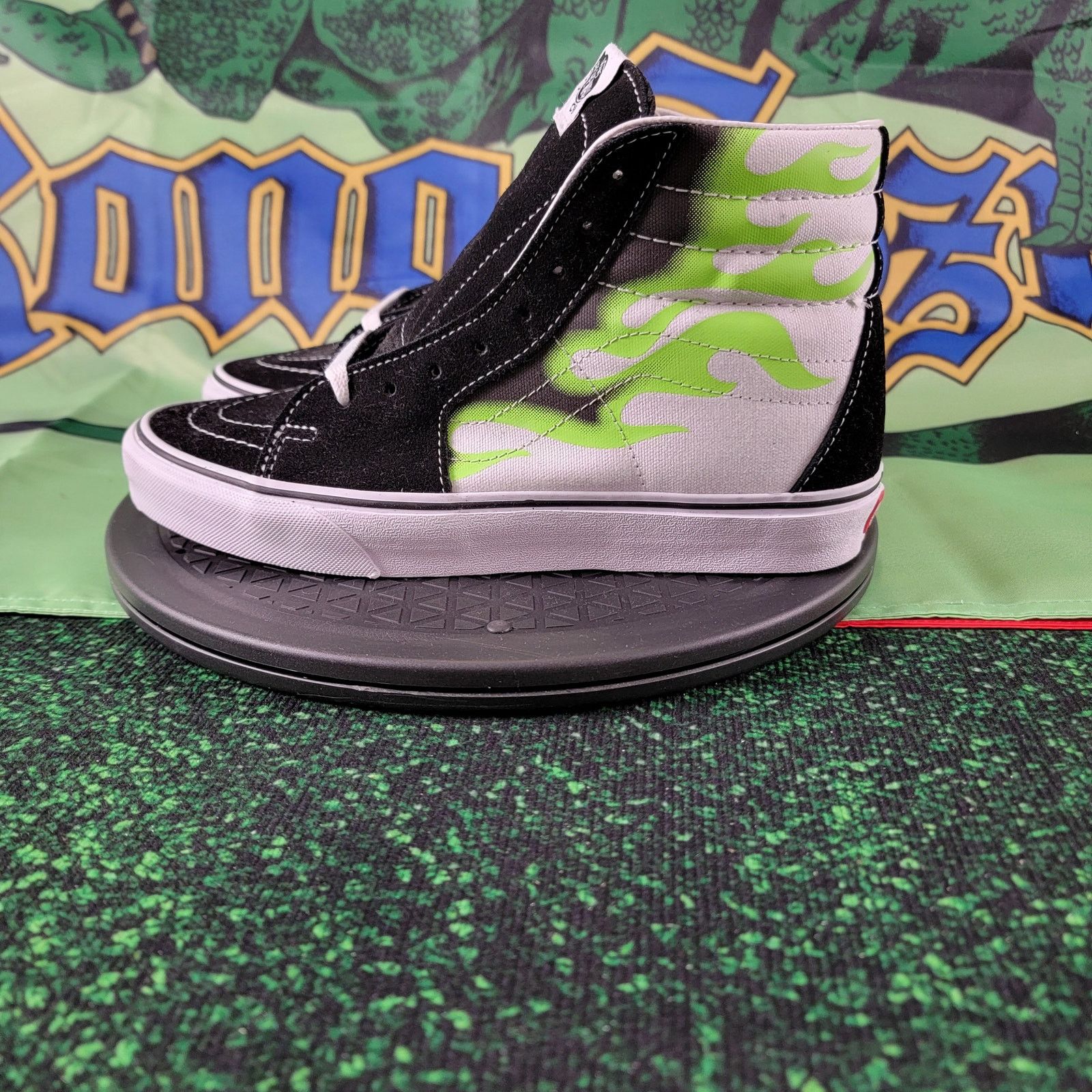 Vans Vans Sk8-Hi 'Flame Black White' Sz 8M 9.5W VN0A4U3CXEY NWOB Size US 8 / EU 41 - 2 Thumbnail