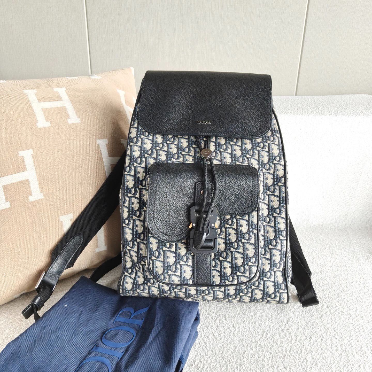 Dior Pre-loved Bag Very good condition Size ONE SIZE - 1 Thumbnail