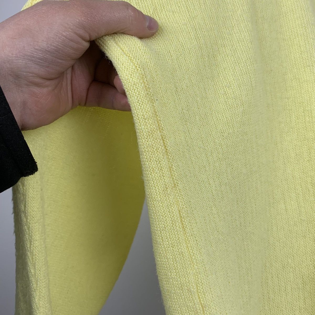 Lacoste Vintage Izod Lacoste Orlon Acrylic Sweater Size M Yellow Top Size US M / EU 48-50 / 2 - 16 Thumbnail