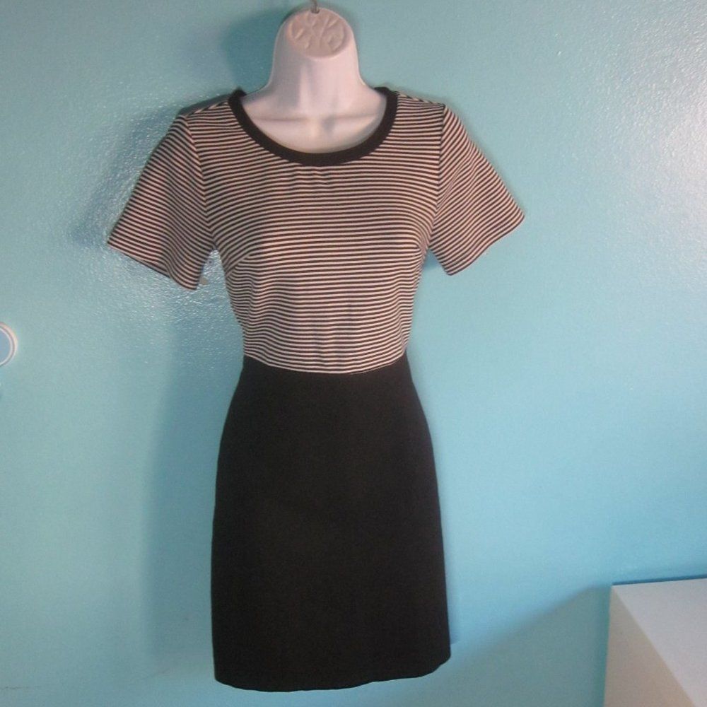 Loft Loft Work Dress Size 2P Size XS / US 0-2 / IT 36-38 - 1 Thumbnail