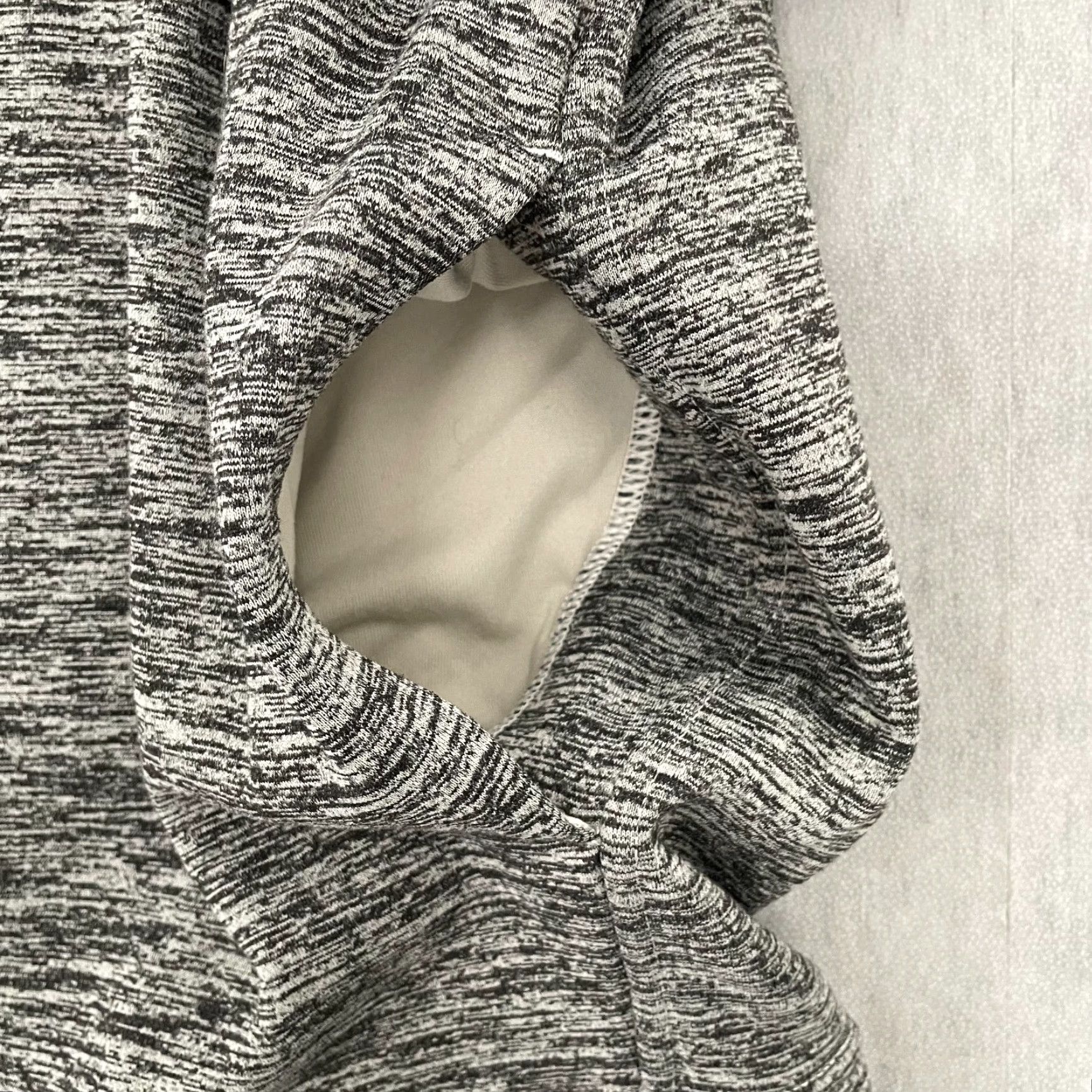 Lululemon Lululemon Hoodie Adult Small Black Heathered Pullover Athletic Men’s Outerwear Size US S / EU 44-46 / 1 - 6 Thumbnail