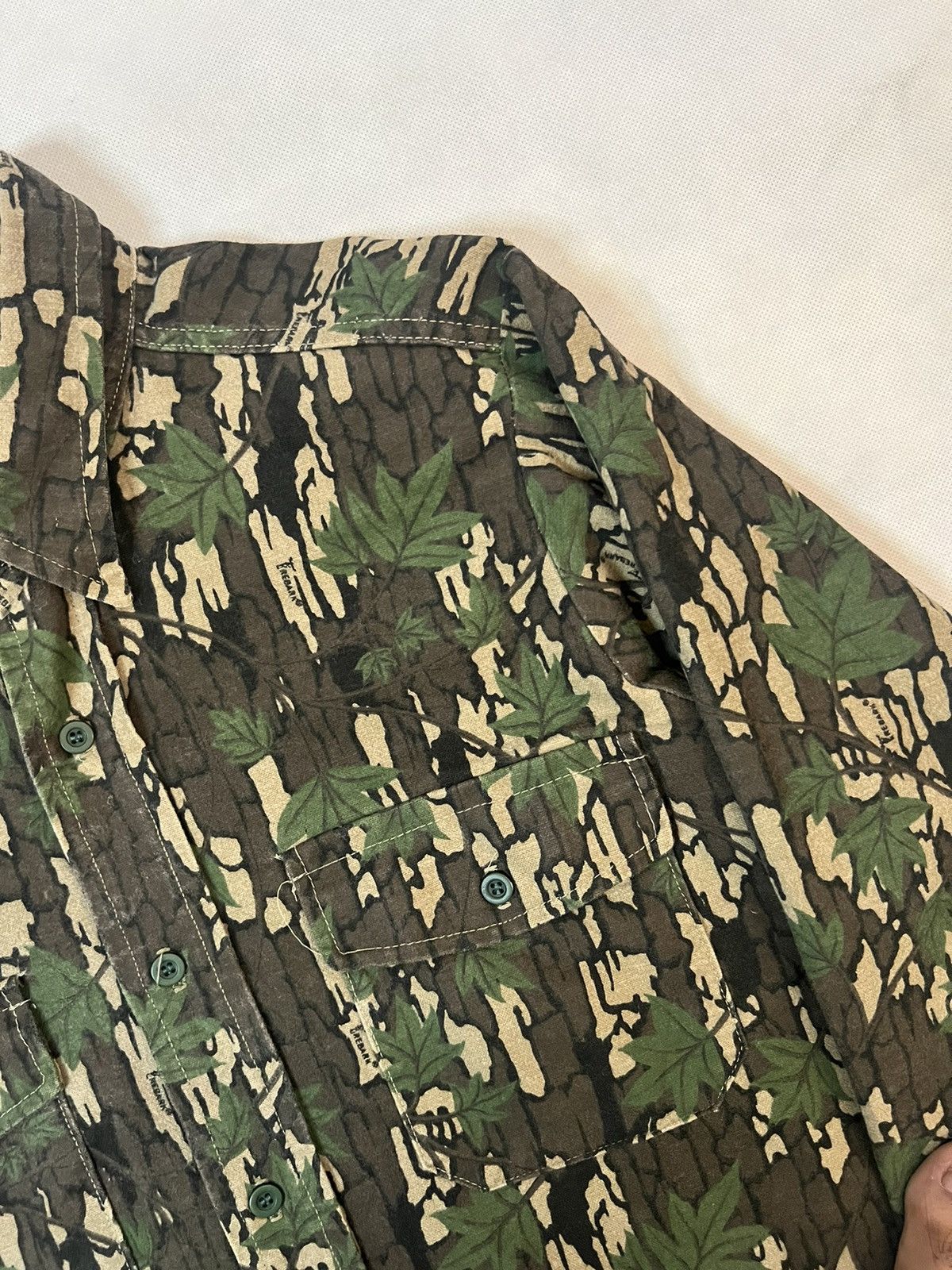 Vintage Vintage 90's Melton Deerskin Camo Hunting Shirt Size US M / EU 48-50 / 2 - 5 Thumbnail