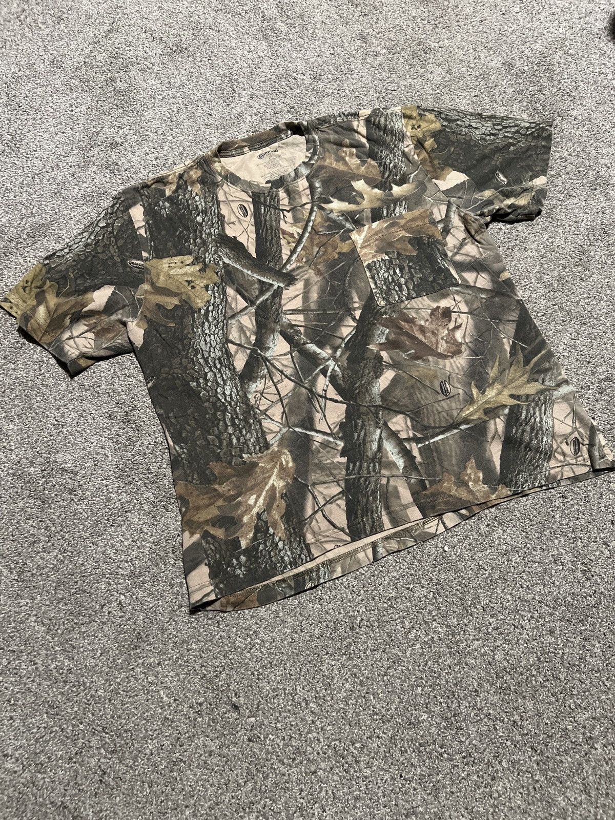 Realtree Y2K Realtree Short Sleeve Pocket T-Shirt size L Size US L / EU 52-54 / 3 - 2 Thumbnail