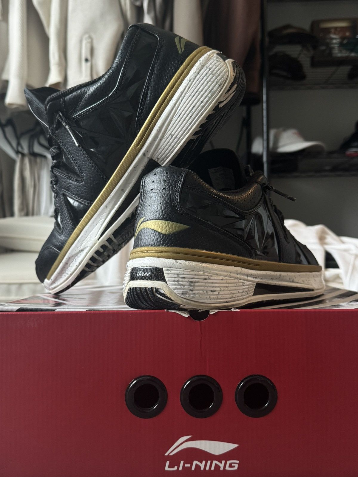 Li-Ning Way of Wade 2.0 Low Black Gold Size US 15 / EU 48 - 3 Thumbnail