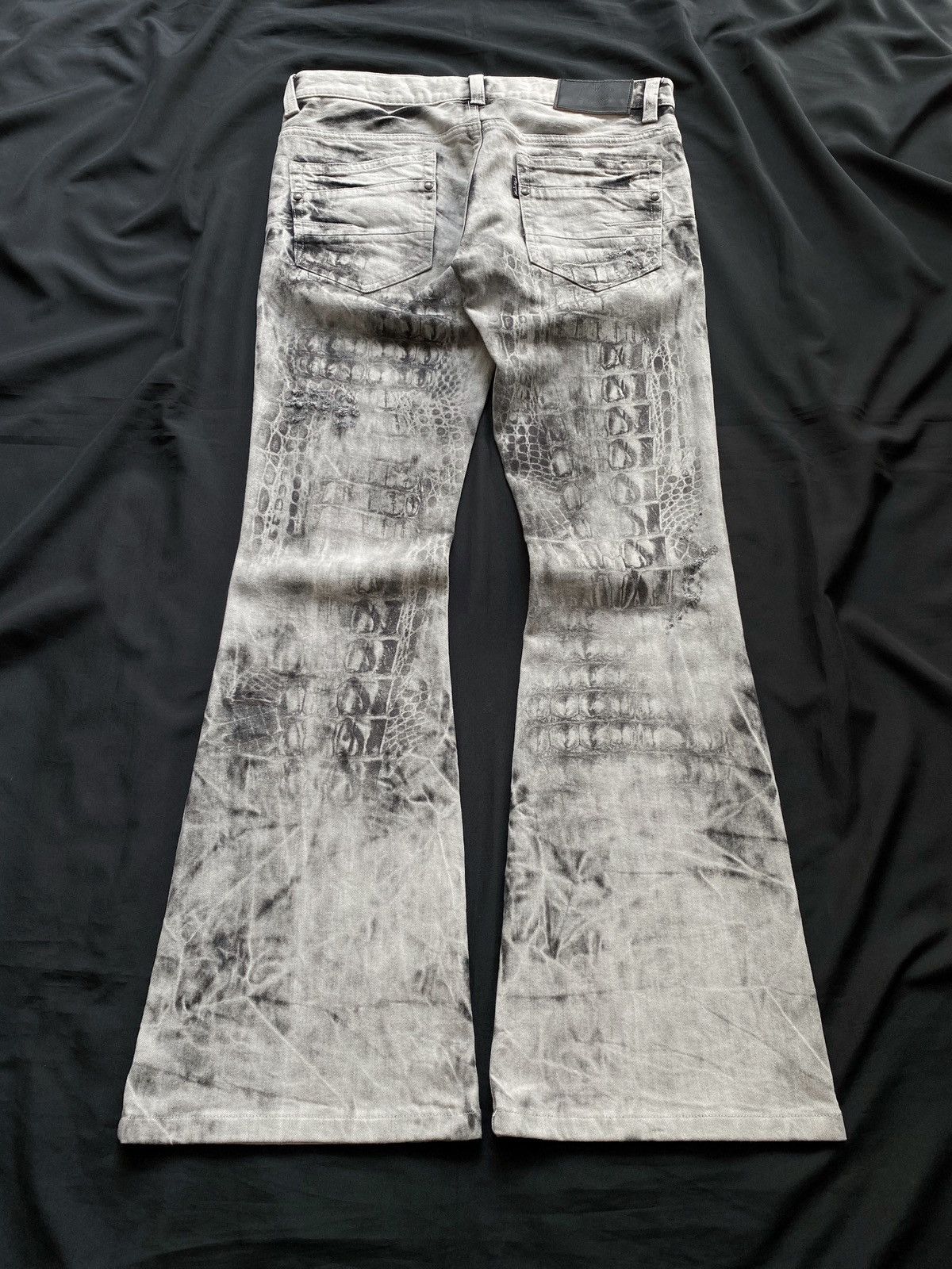 Tornado Mart Crocodile Skin Flared Lace-Up Pants – Paroxa