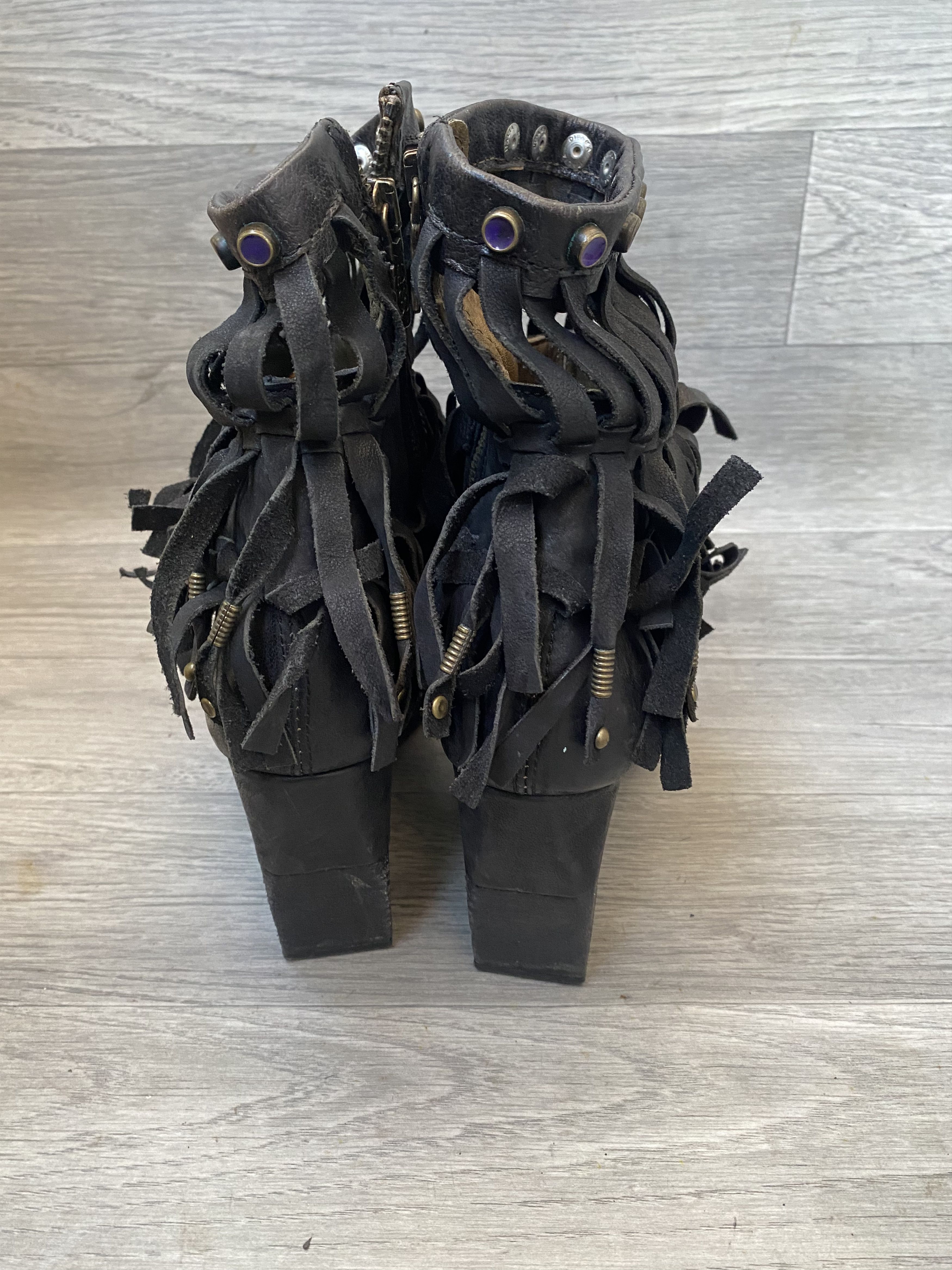 A.S.98 A.s.98 studded western zipper heel boots sz 38 Size US 8 / IT 38 - 4 Thumbnail