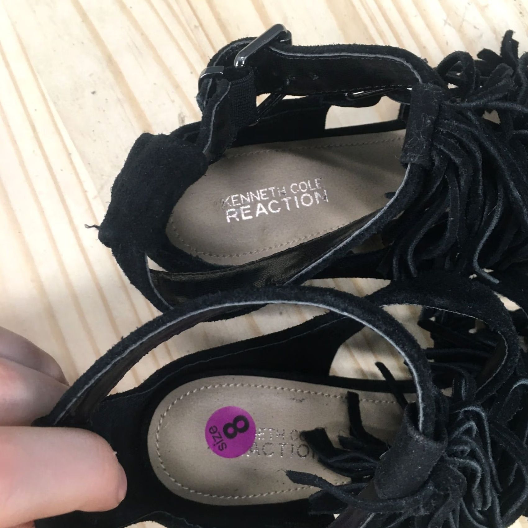 Kenneth Cole Kenneth Cole Reaction Sandals Womens 8 M Audre Struck Gladiator Black Leather Sandal Gladiator Shoes Womens 8 Black Leather Size US 8 / IT 38 - 5 Thumbnail