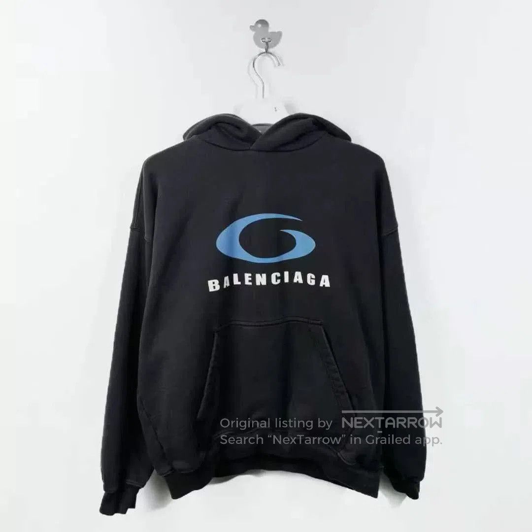 Balenciaga balenciaga logo black hoodie with wave design. Size US L / EU 52-54 / 3 - 1 Thumbnail