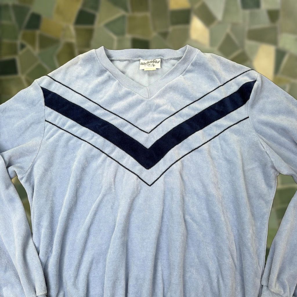 Vintage VINTAGE Nicholas by Niki-Lu Shirt Womens Large Blue Velour Chevron V Neck 80s Size L / US 10 / IT 46 - 1 Thumbnail