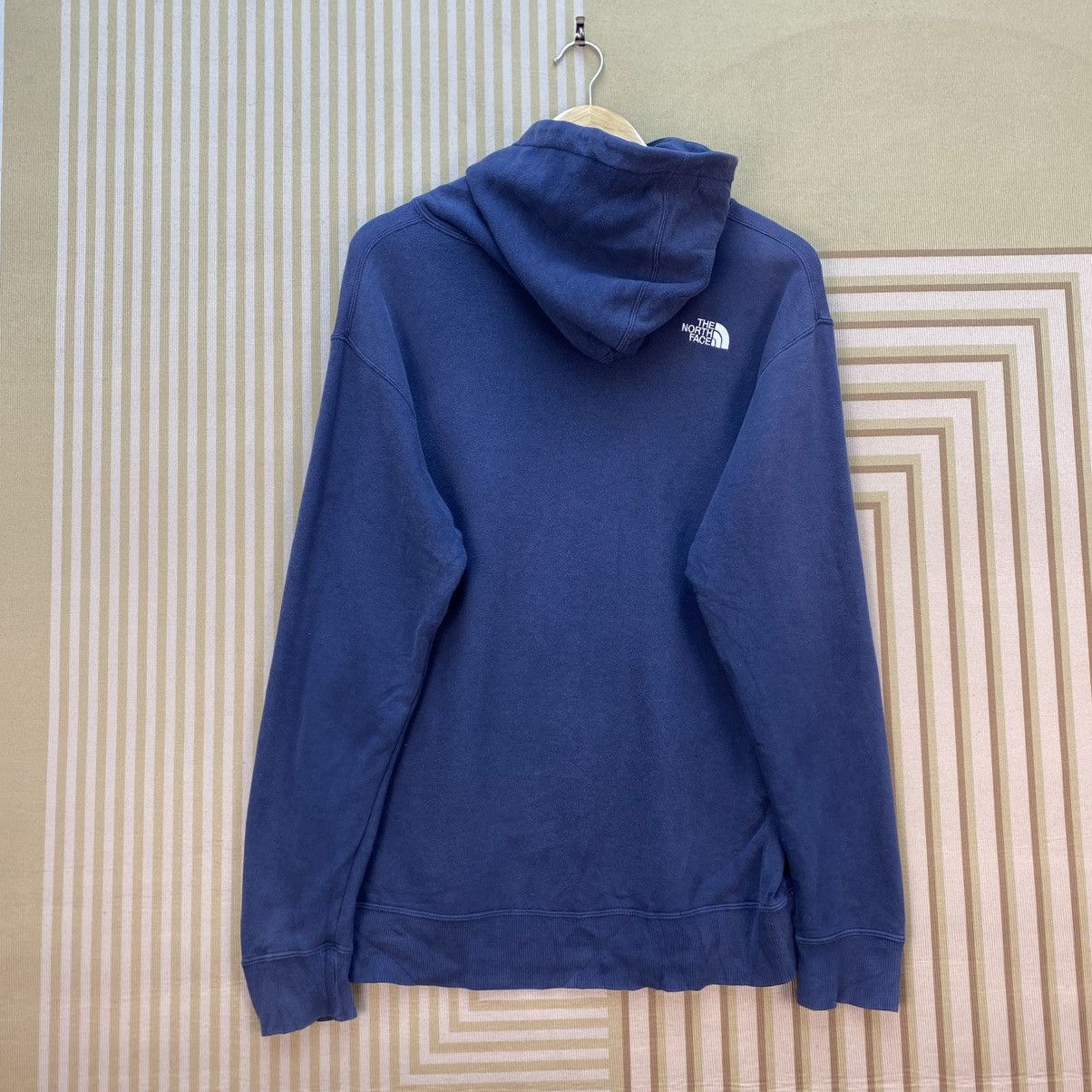 The North Face 🫶Vintage The North Face Hoodie pullover Sweatshirt Size US M / EU 48-50 / 2 - 2 Thumbnail