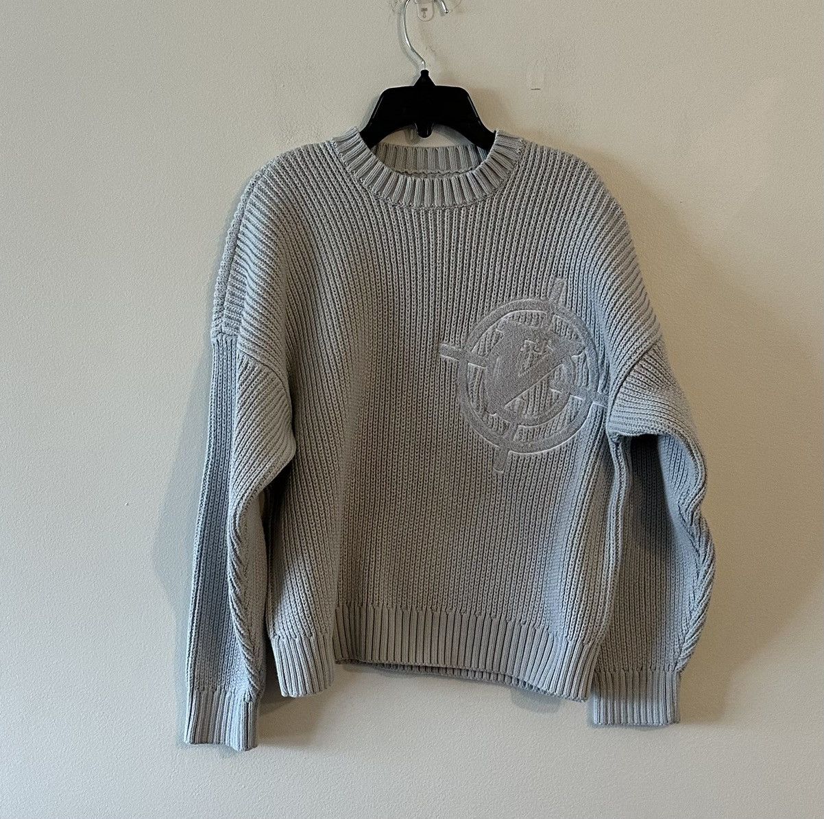 Other Vicinity Streetwear V-Logo Knit Sweater Light Grey XS/S Boxy Size US XS / EU 42 / 0 - 1 Thumbnail