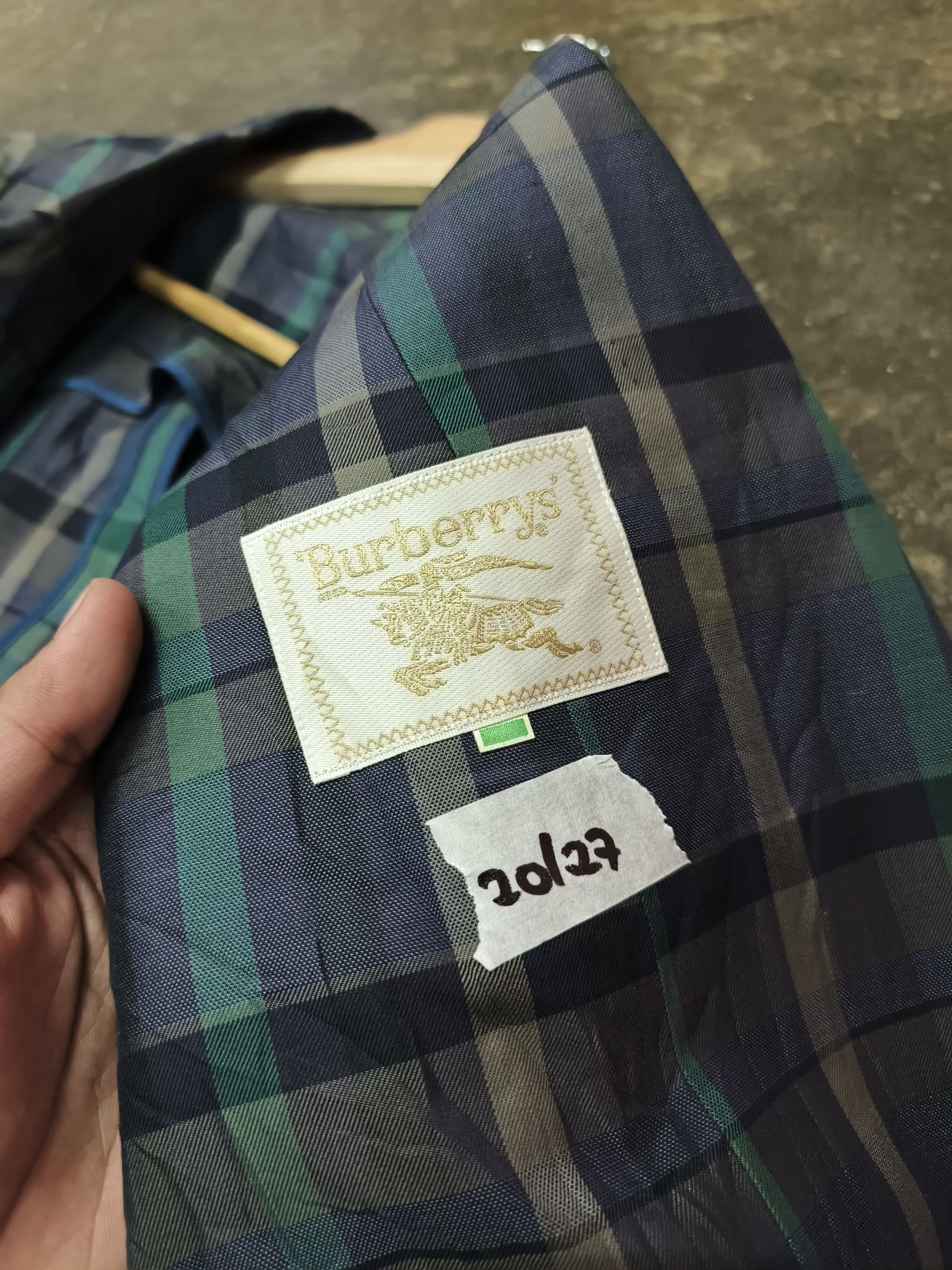 Burberry Prorsum VTG BURBERRYS PLAID DOUBLE BREASTED BLAZER COAT Size M / US 6-8 / IT 42-44 - 6 Thumbnail