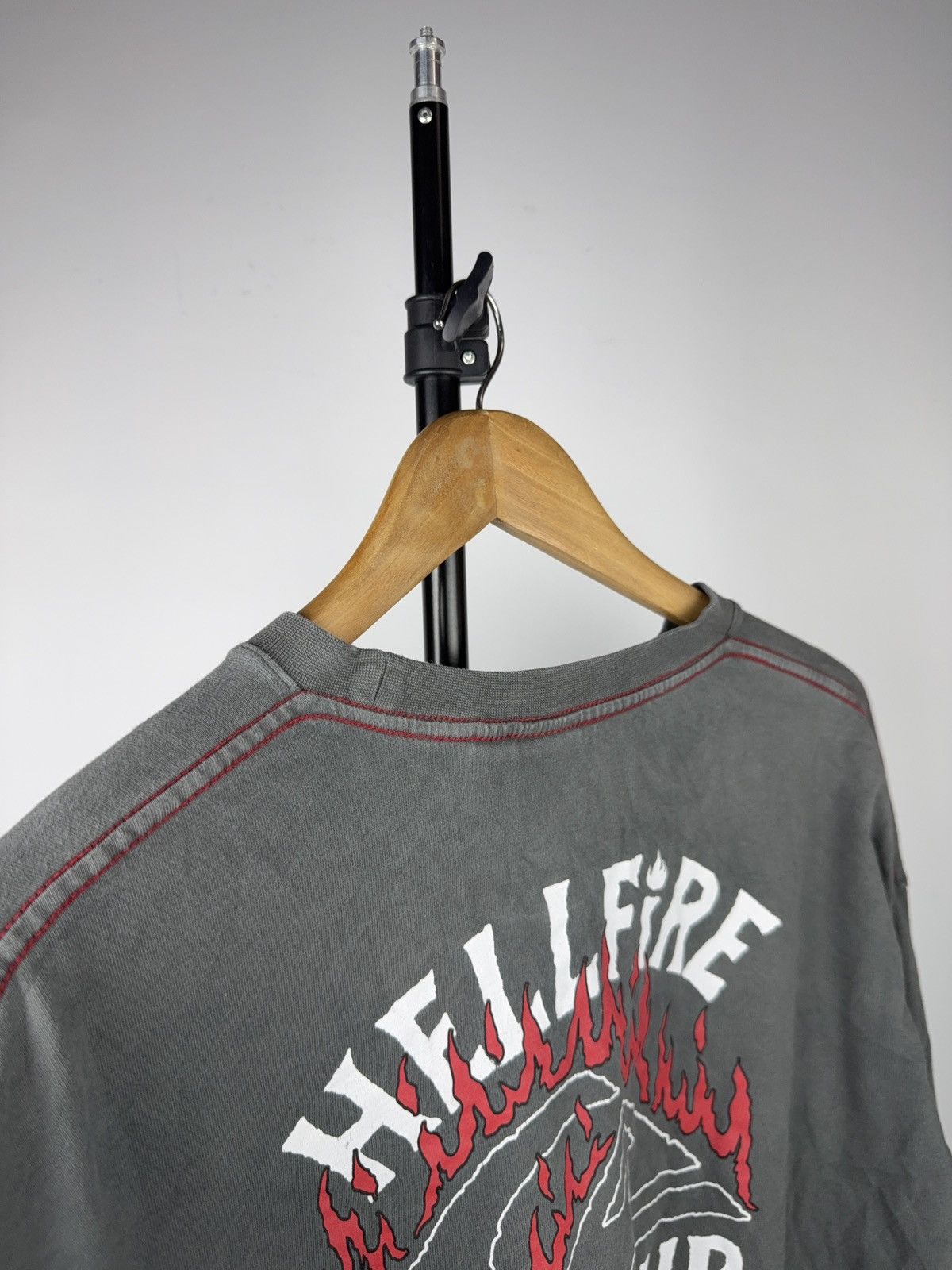 Quiksilver Quiksilver x Stranger Things Hellfire Surf Club Cropped long Size XS / US 0-2 / IT 36-38 - 16 Thumbnail
