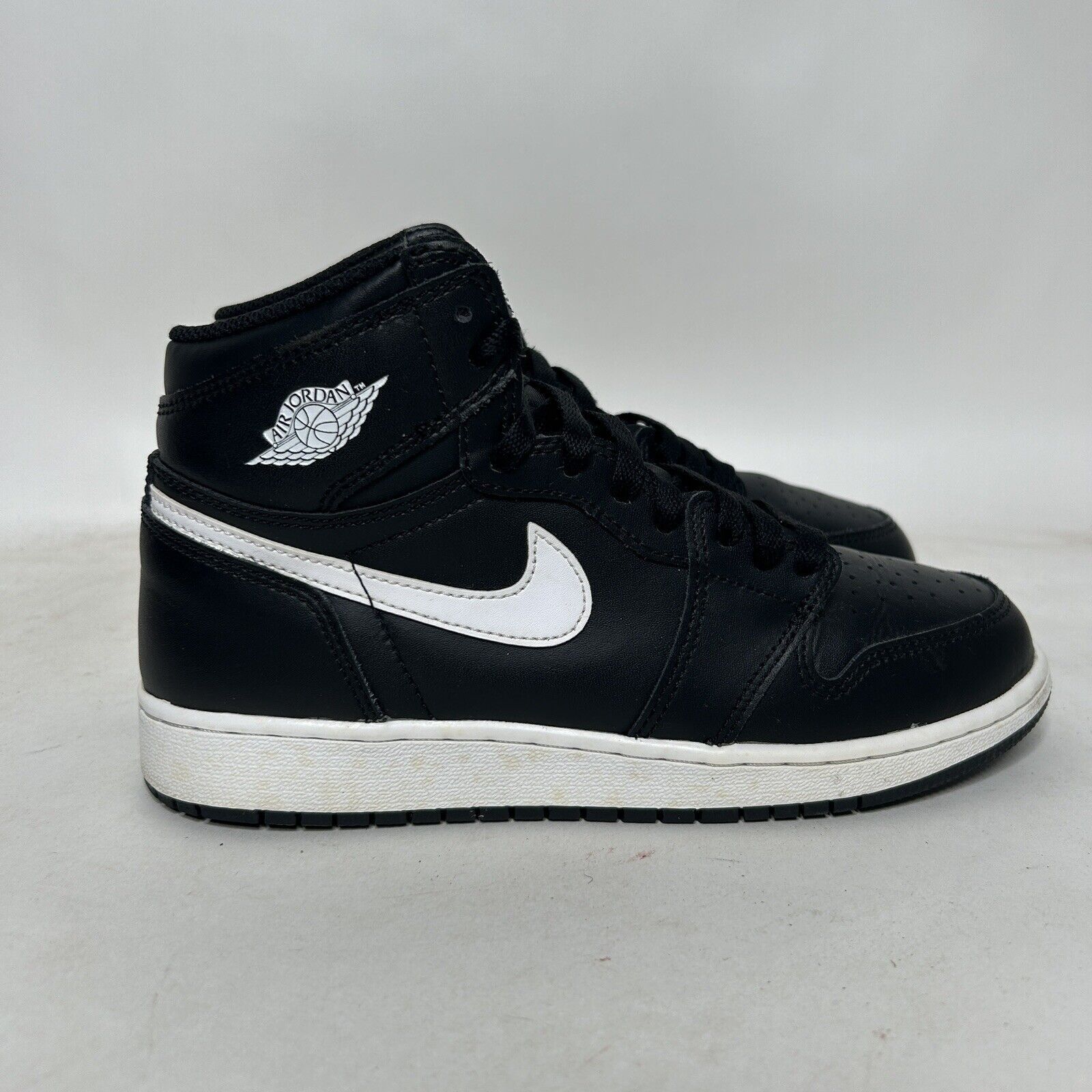 Nike Nike Air Jordan 1 Retro High BG “Black White/Ying Yang” 2024 Size US 7.5 / IT 37.5 - 3 Thumbnail