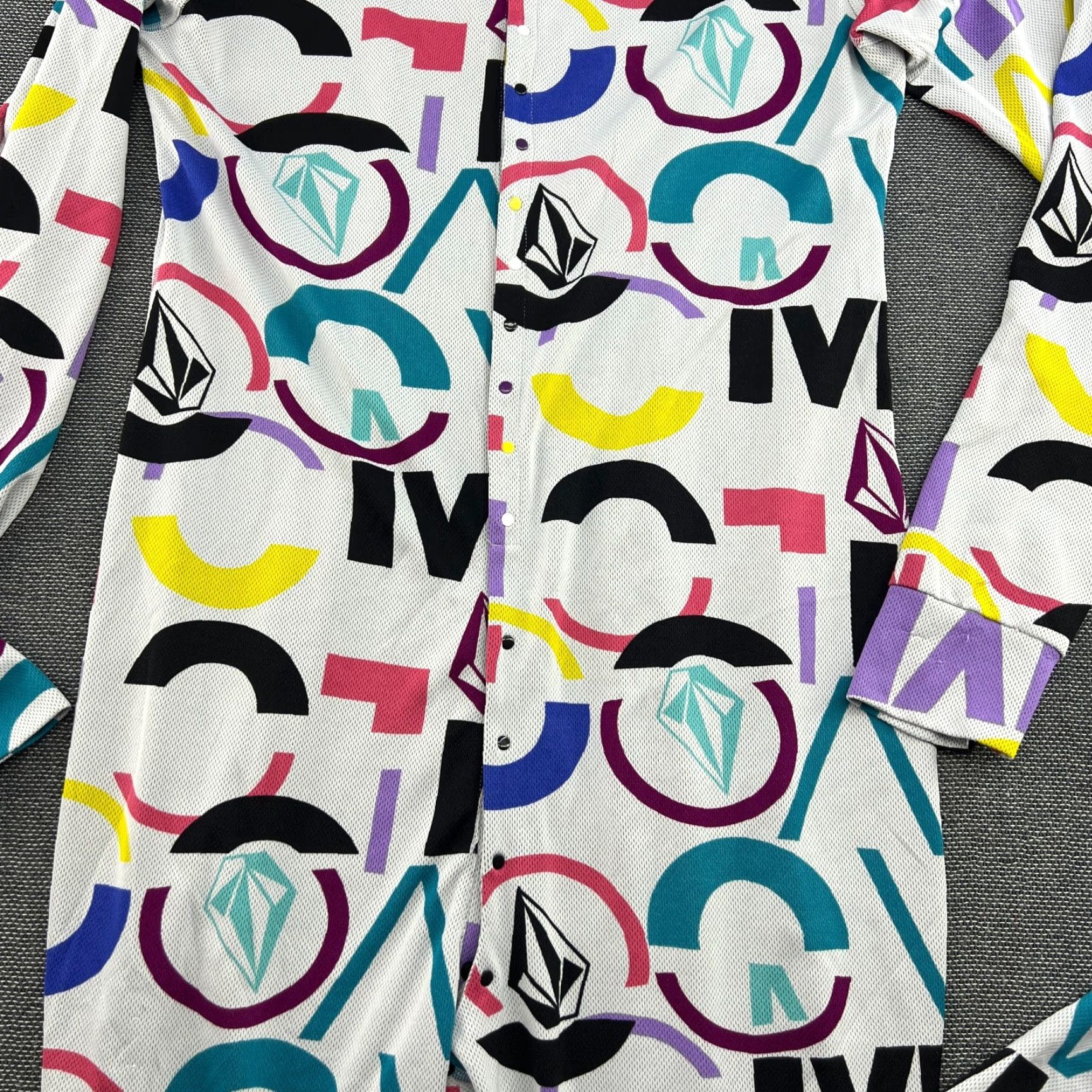 Volcom Volcom One-Piece Jumpsuit Geometric Multicolor L Regular Unisex Adults Long Sleeve Polyester V-Science Performance Dry Size 36" / US 14 / IT 50 - 6 Thumbnail