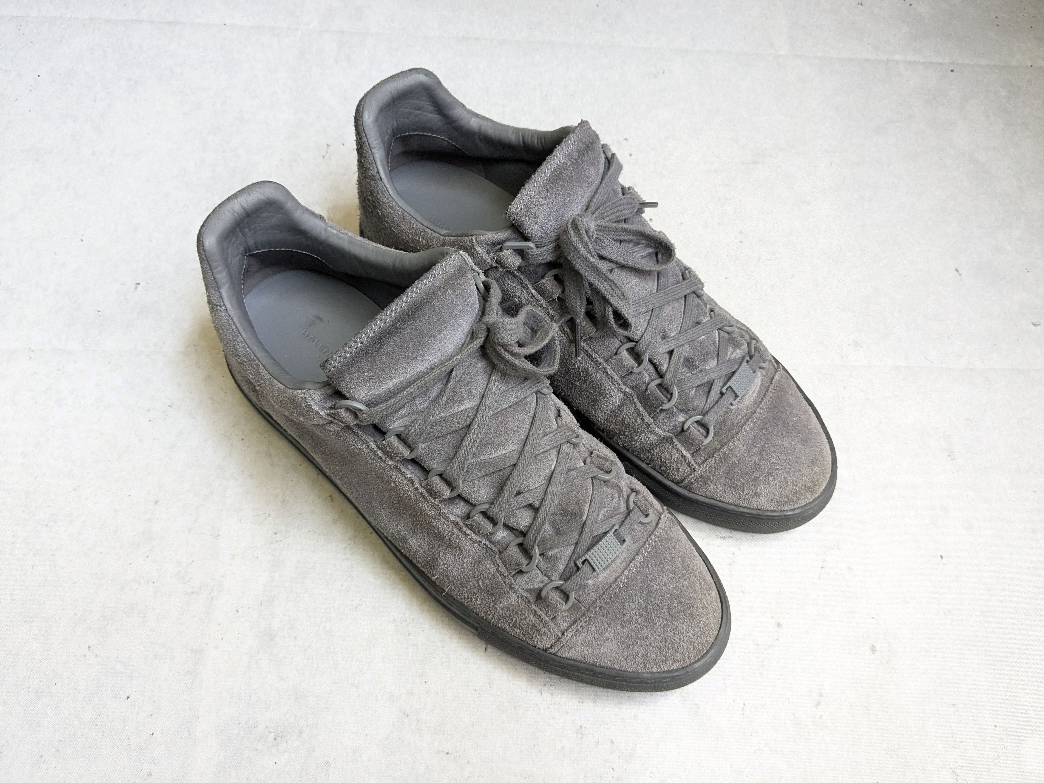 Balenciaga Balenciaga Arena Sneakers Gray 9 Low Tops Suede Size US 9 / EU 42 - 2 Thumbnail