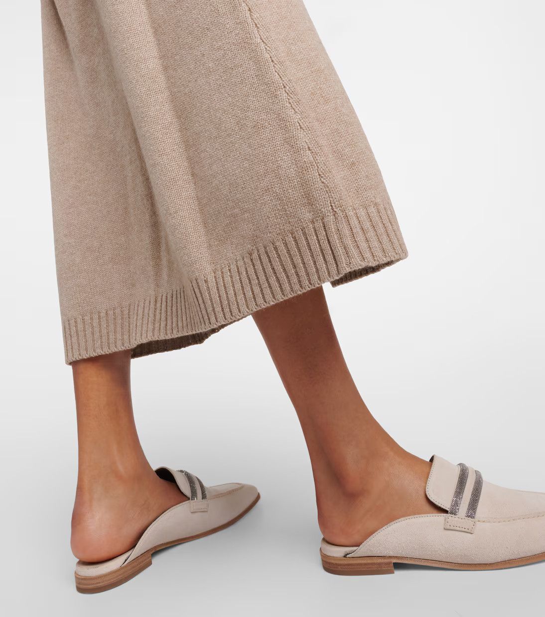 Brunello Cucinelli o1y0725 Midi Skirt in Beige Size 26" / US 2 / IT 38 - 5 Thumbnail