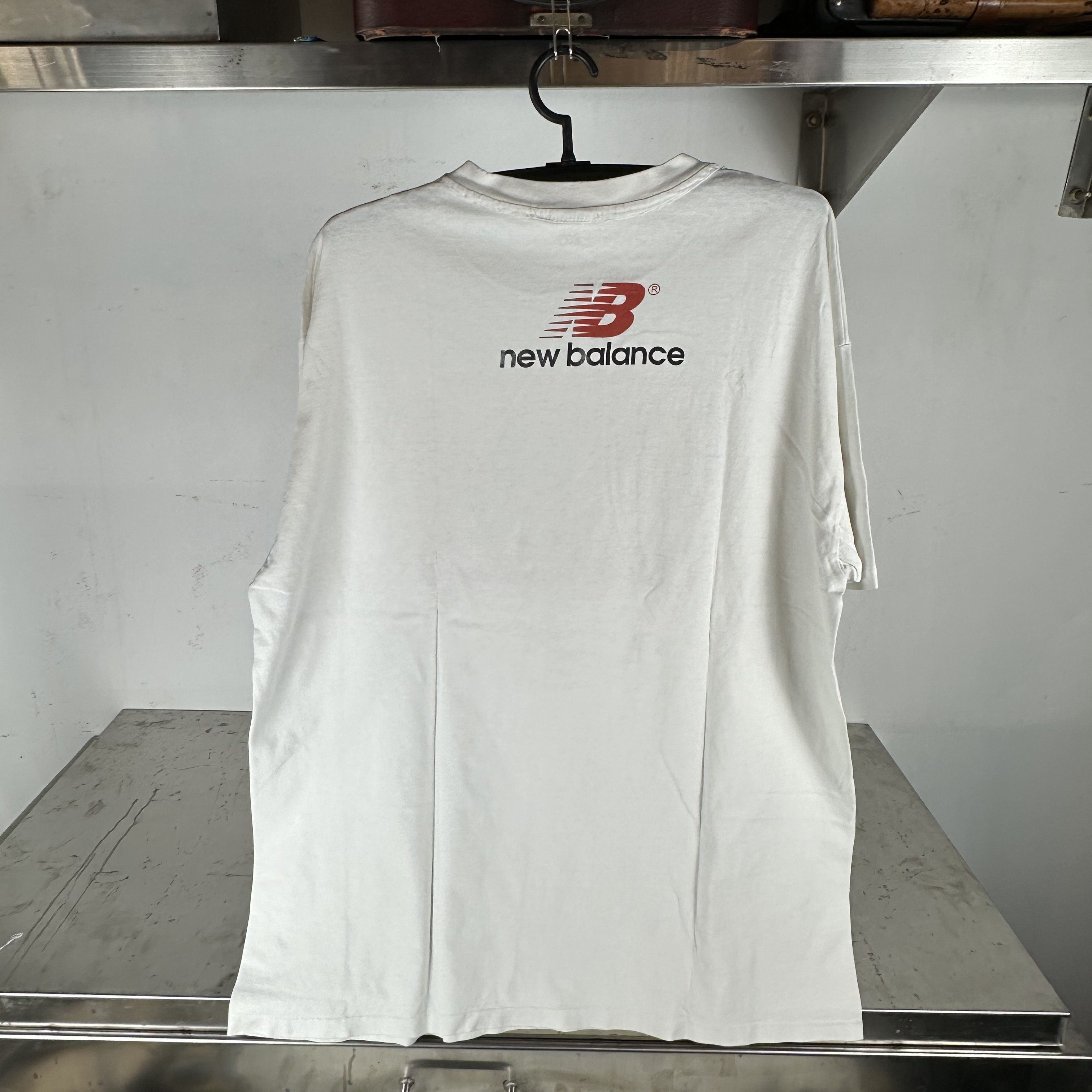 Vintage 1997 The Lasalle Banks Marathon New Balance Chicago Art Tee Size US XL / EU 56 / 4 - 5 Thumbnail