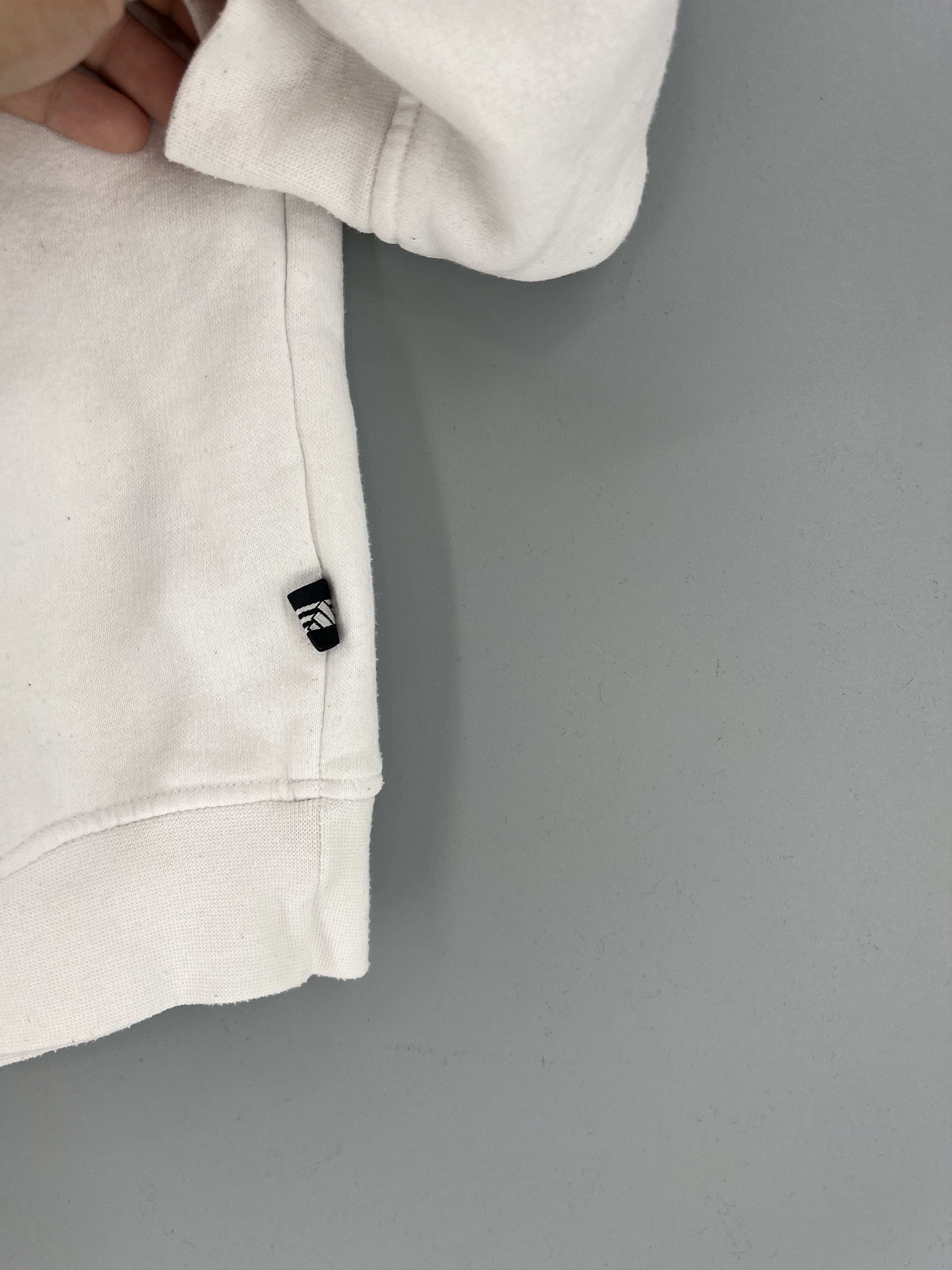 Adidas Vintage Adidas White Embroidery Logos Sweatshirt Crazy Style Size US XL / EU 56 / 4 - 9 Thumbnail