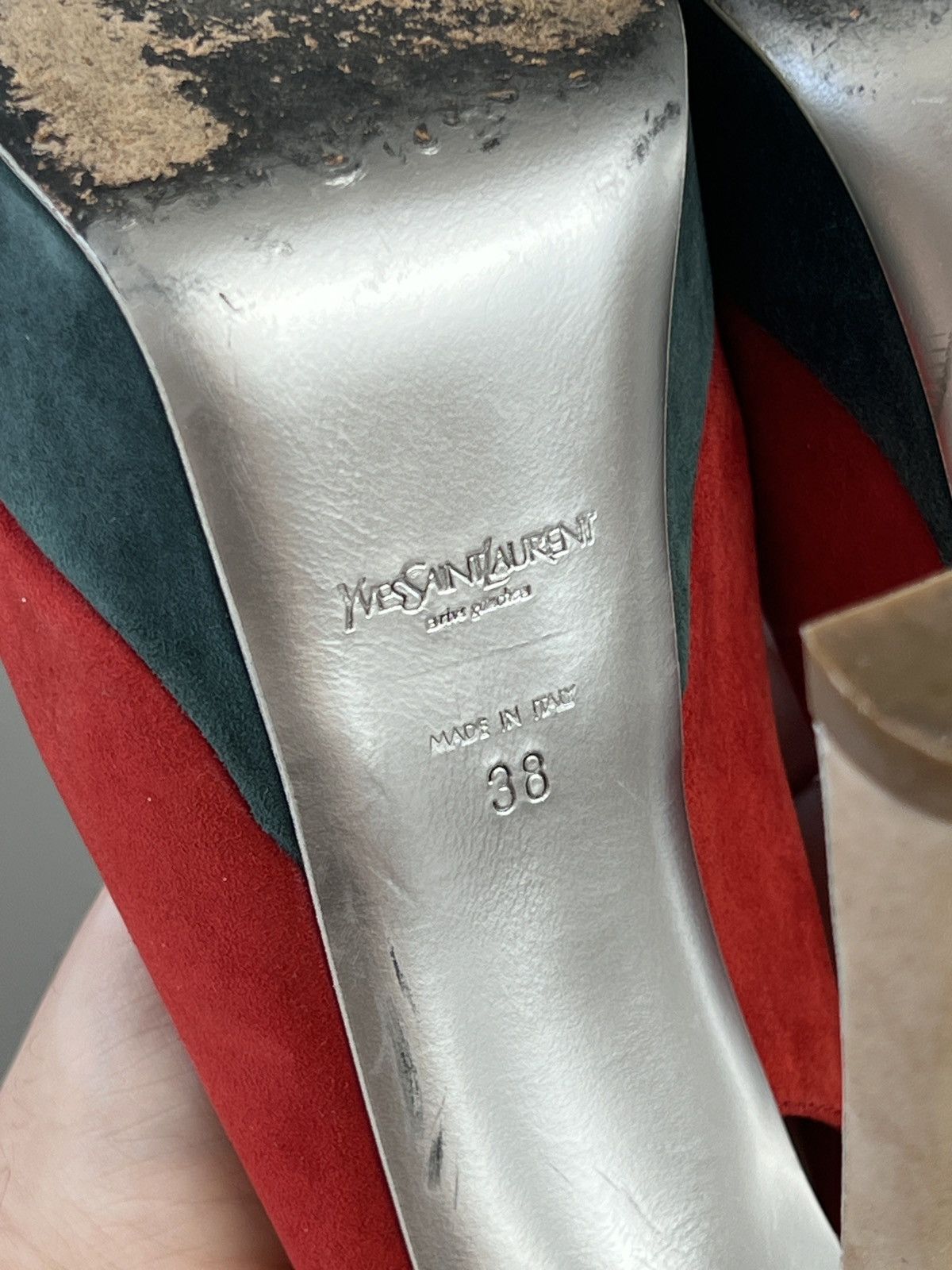 Yves Saint Laurent Yves Saint Laurent Rive Gauche Suede Platform Pumps (Y0498) Size US 8 / IT 38 - 8 Thumbnail