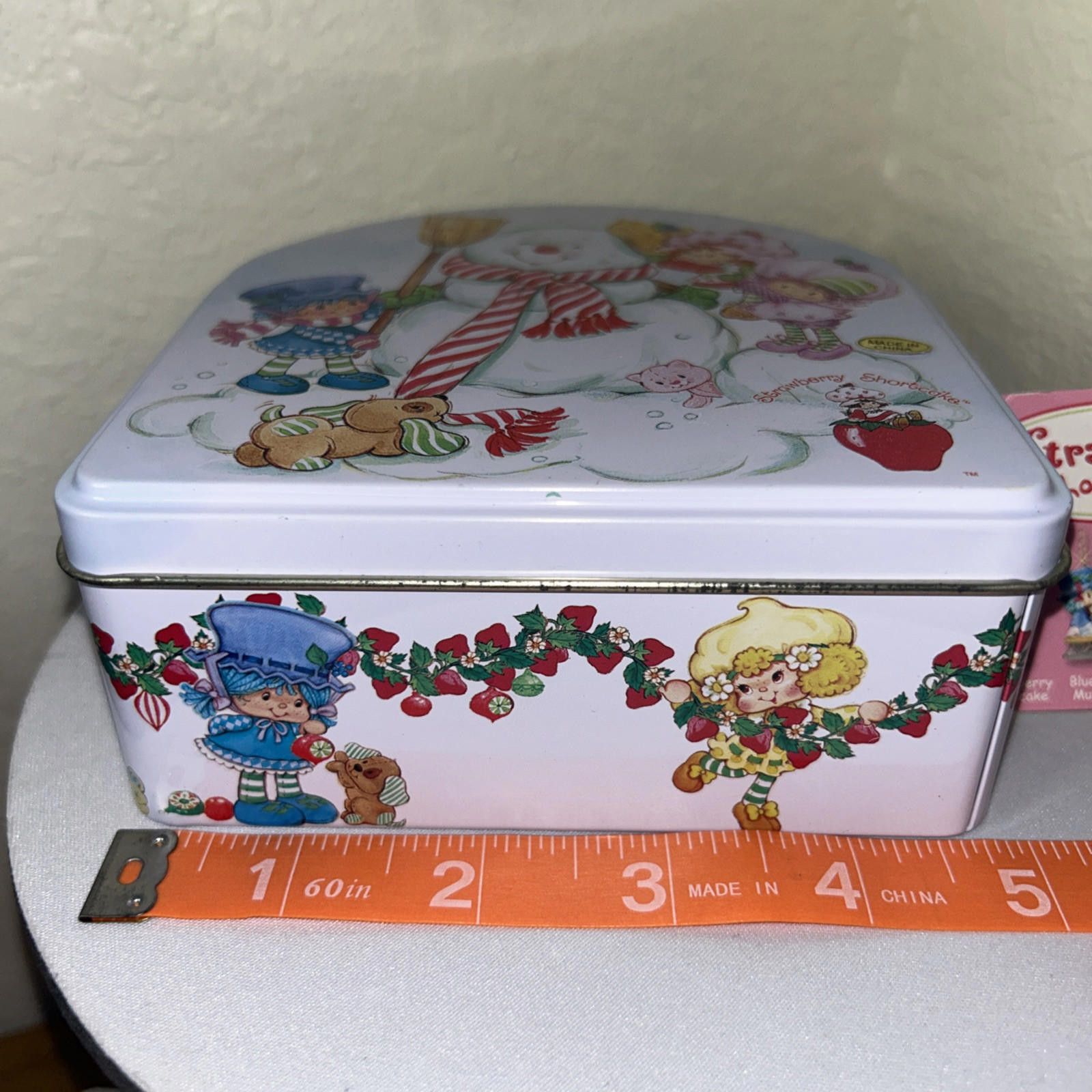 Designer Carlton Cards Strawberry Shortcake Christmas Ornament Tin 03 Size ONE SIZE - 7 Thumbnail